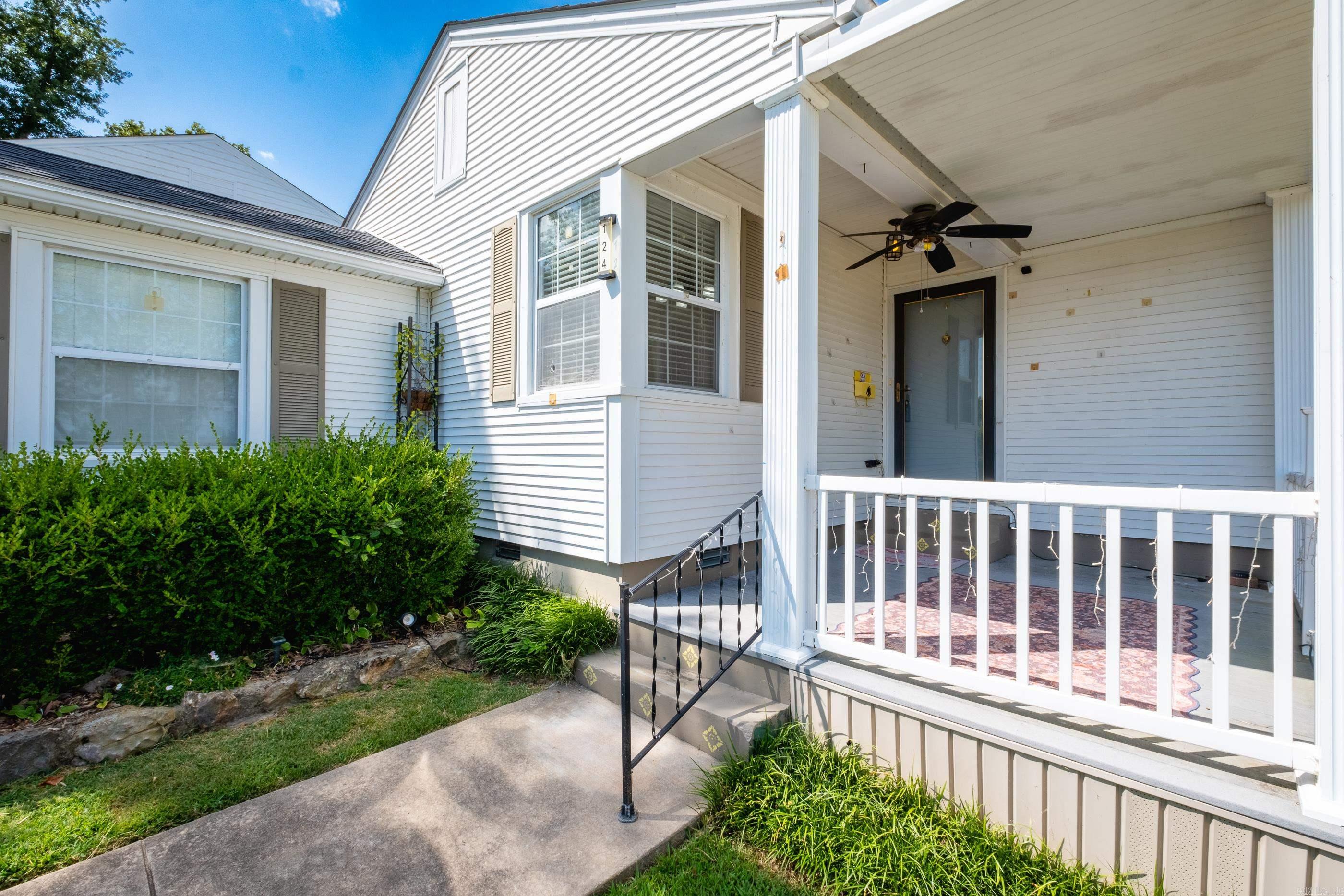 124 Englewood Road Cammack Village, AR 72207