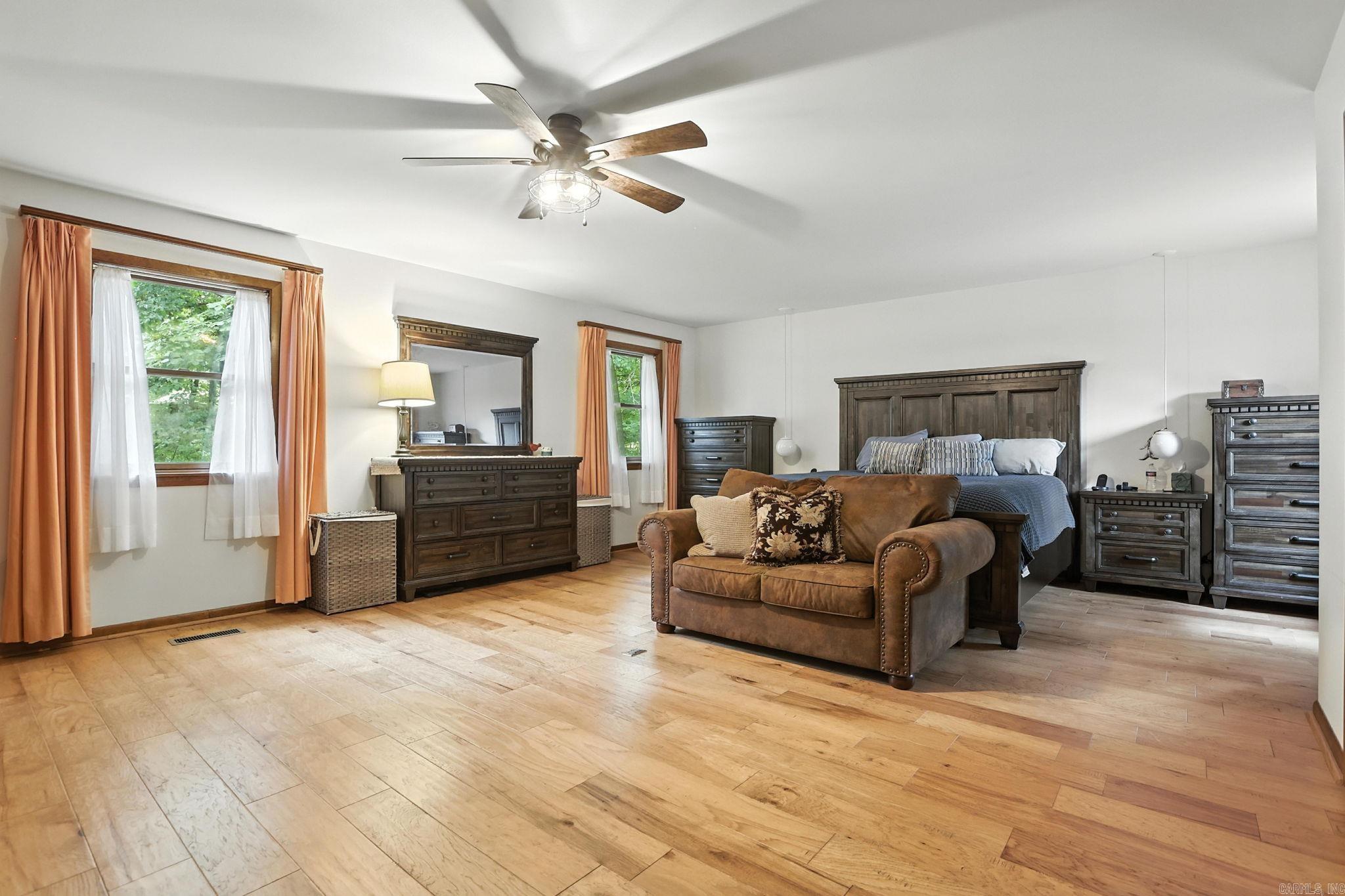 1190 Cambridge Circle Benton, AR 72019