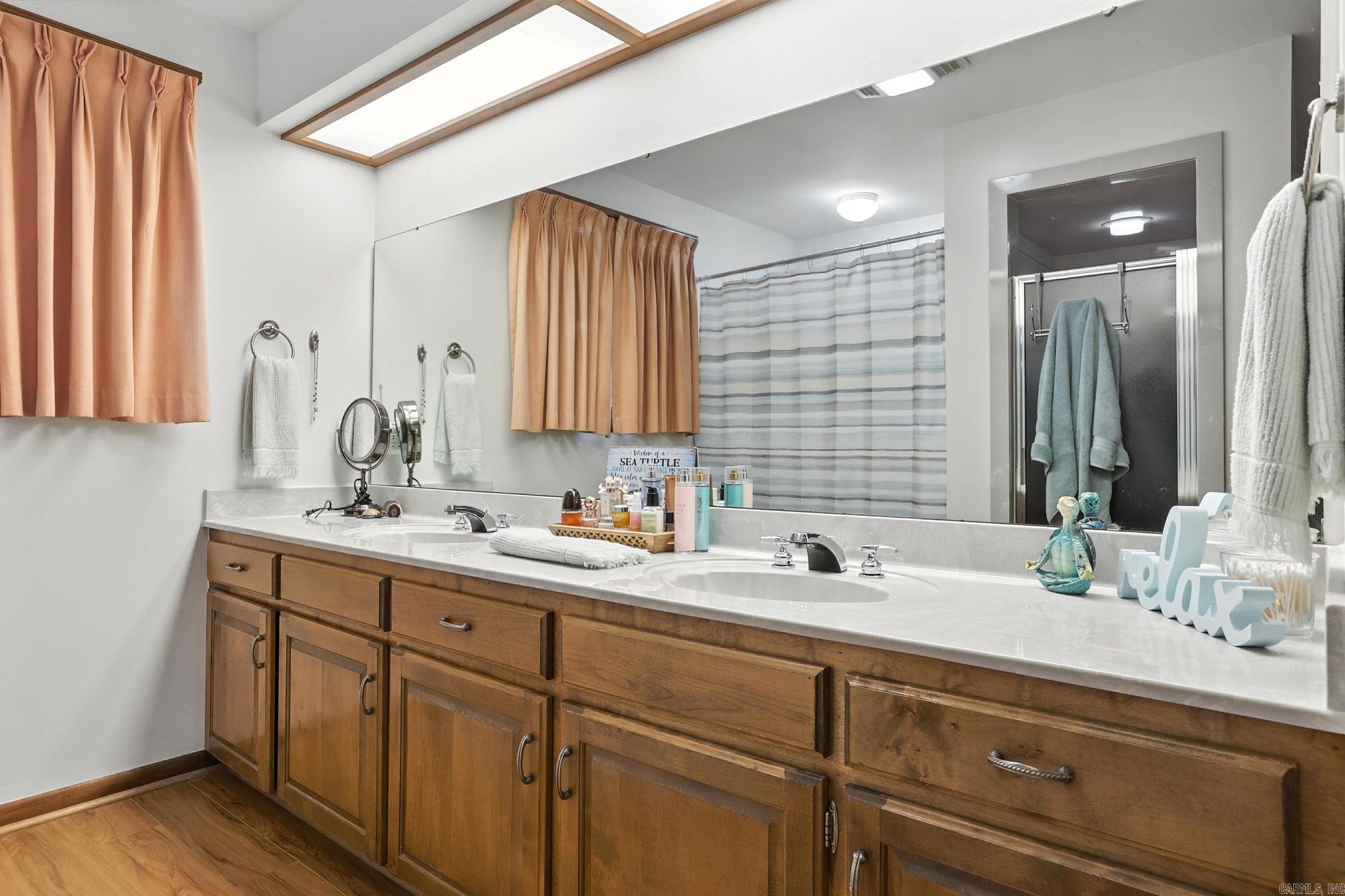 1190 Cambridge Circle Benton, AR 72019