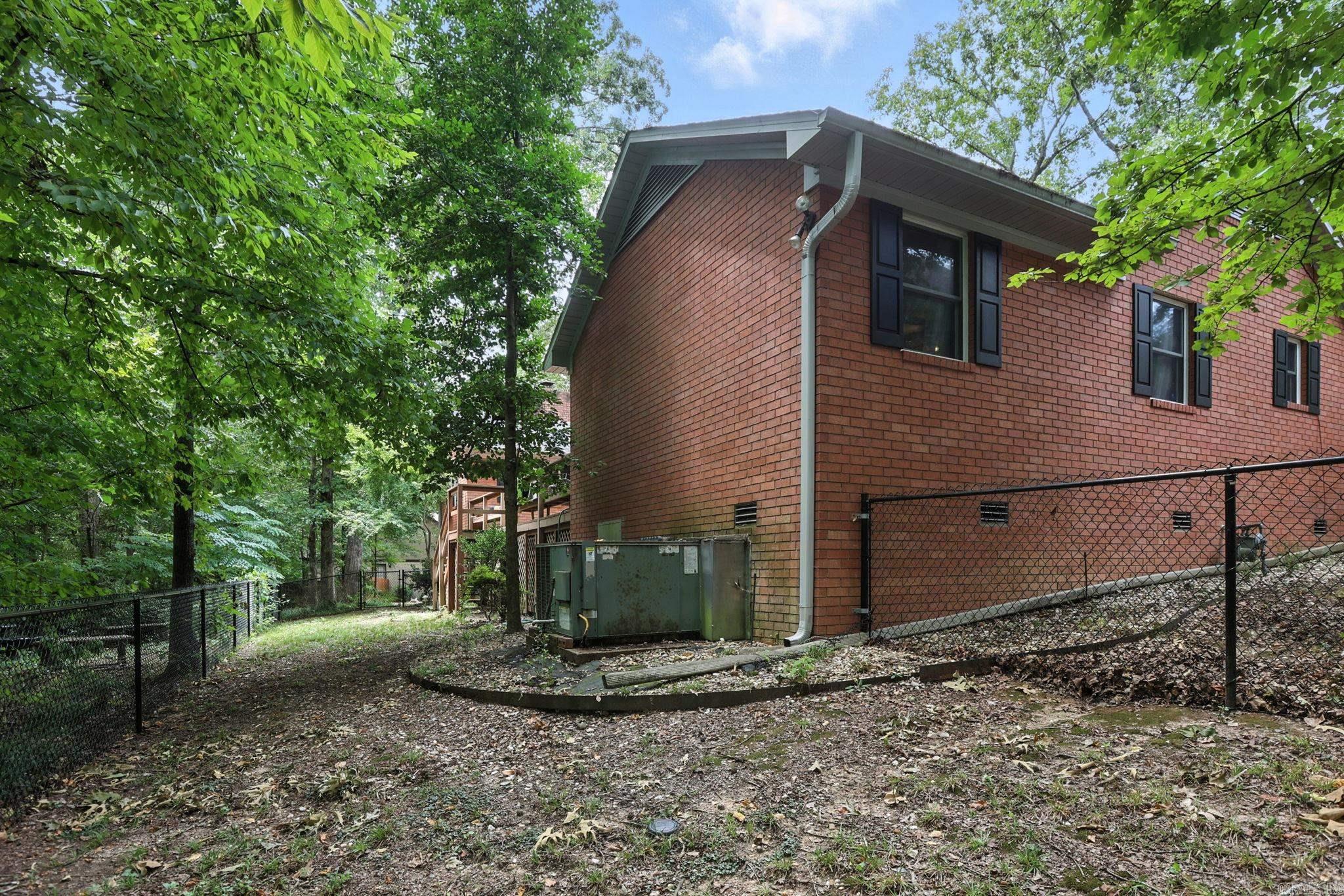 1190 Cambridge Circle Benton, AR 72019