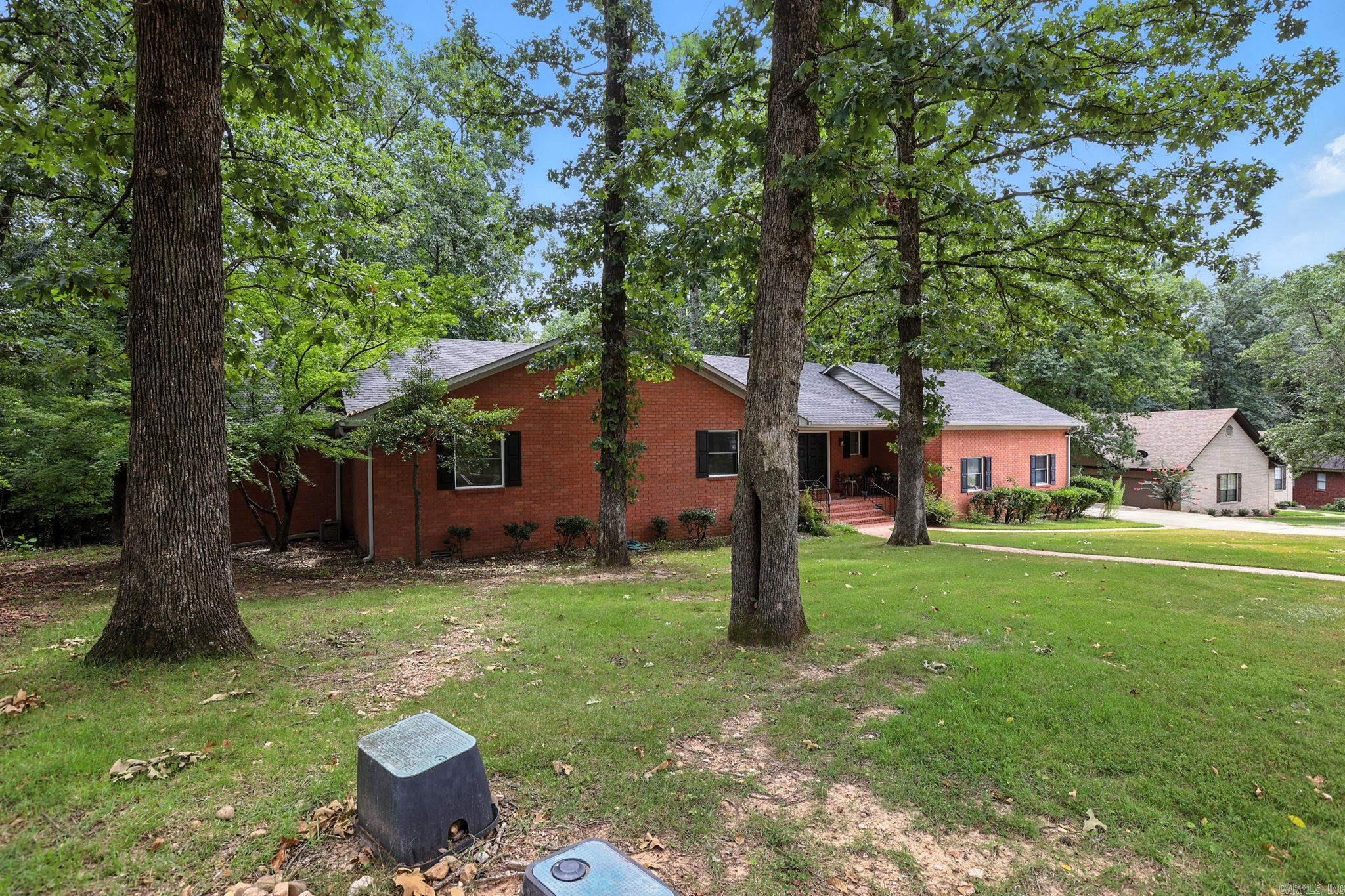 1190 Cambridge Circle Benton, AR 72019