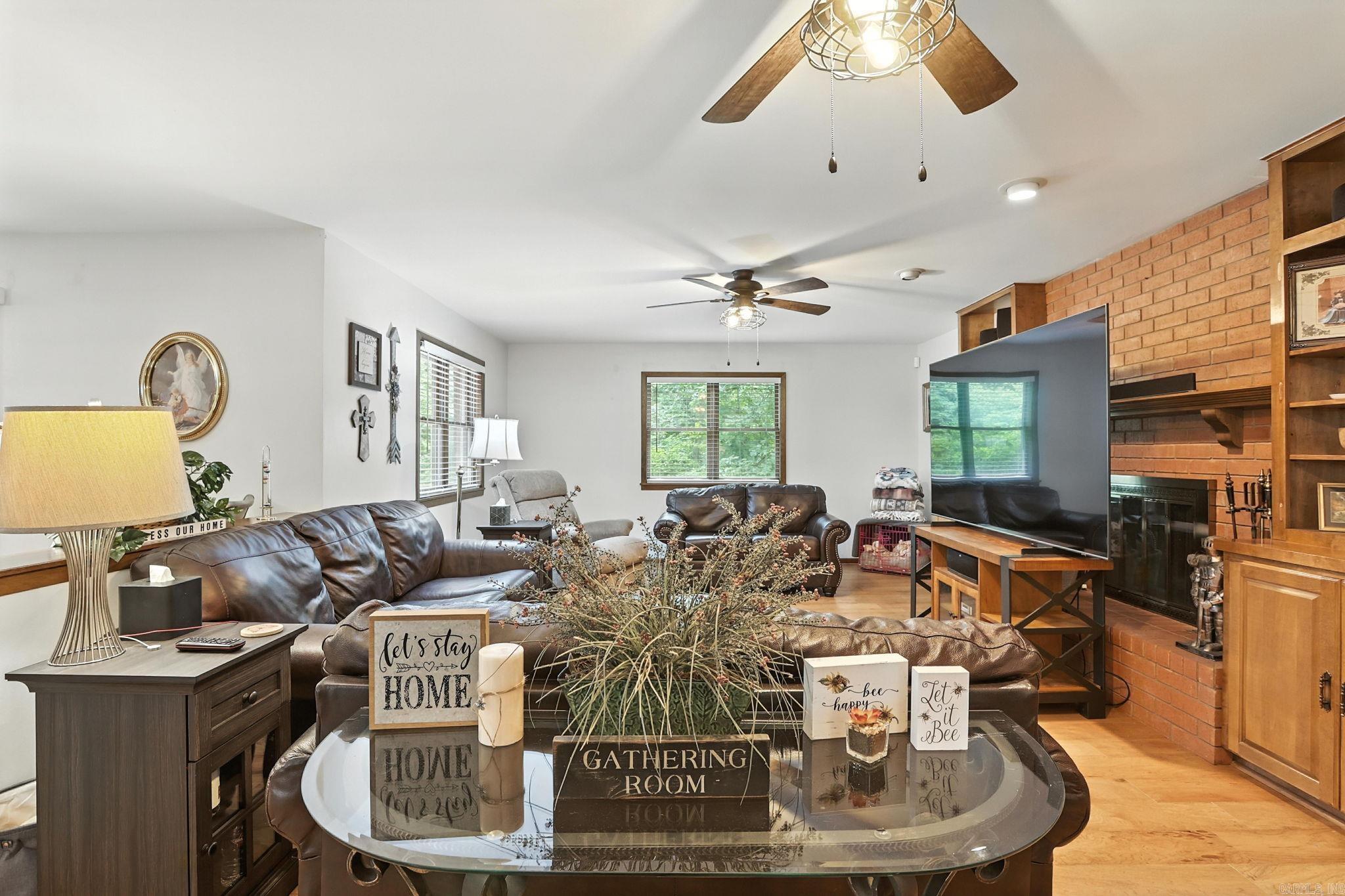 1190 Cambridge Circle Benton, AR 72019