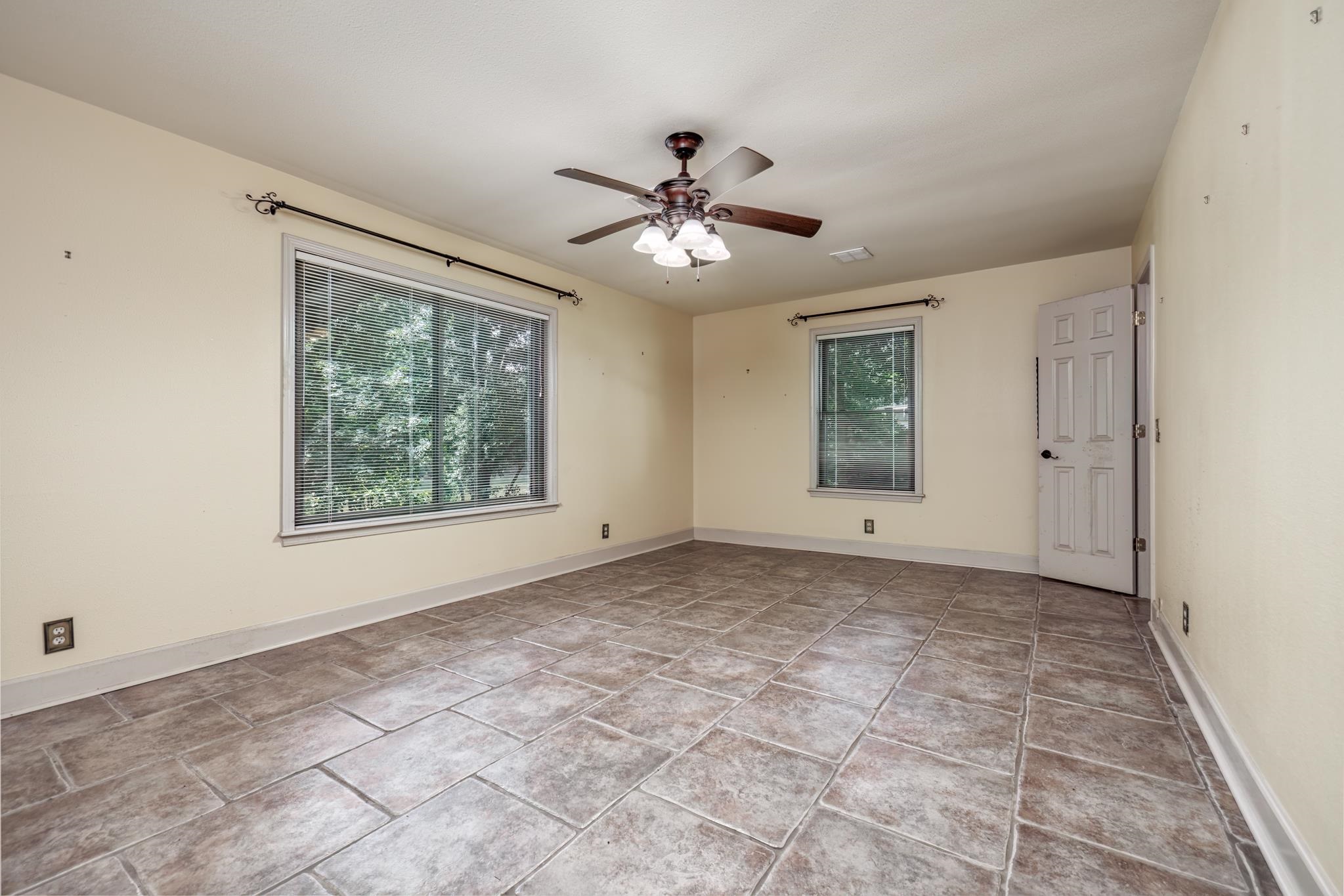 979 Hayden Heights  Mountain View, AR