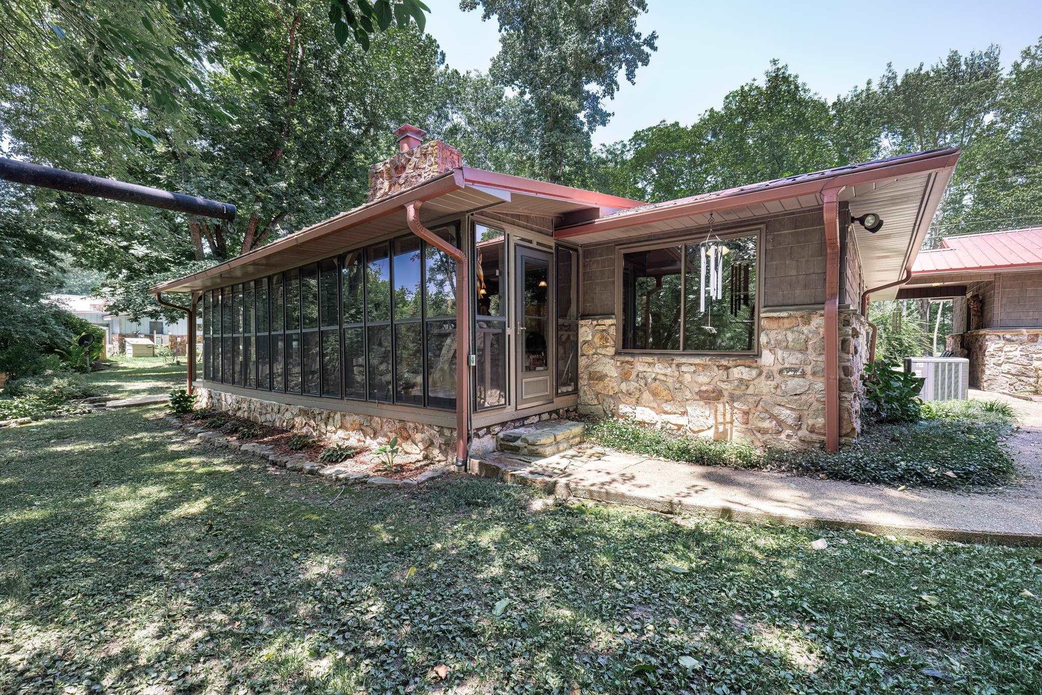 979 Hayden Heights  Mountain View, AR