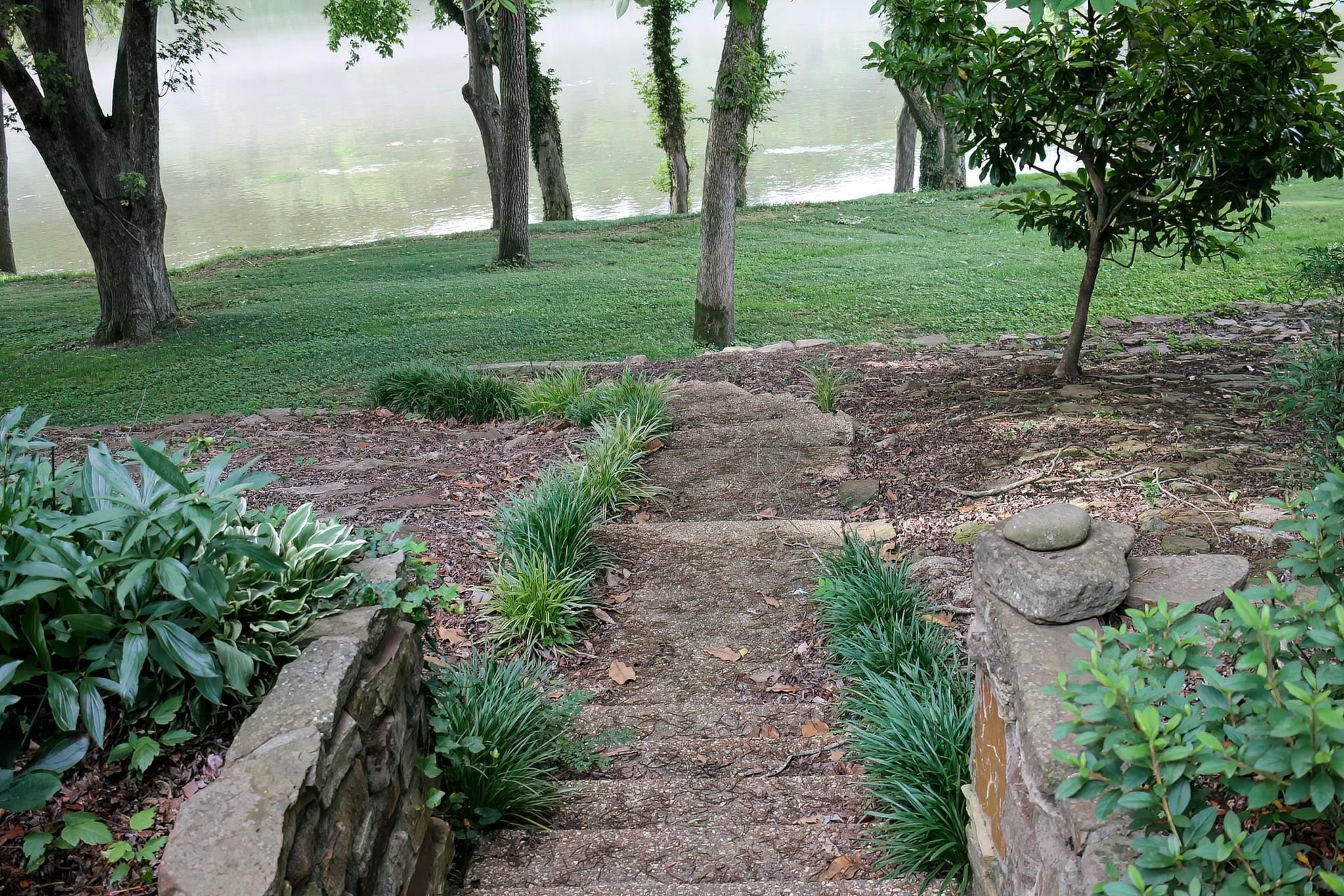 979 Hayden Heights  Mountain View, AR