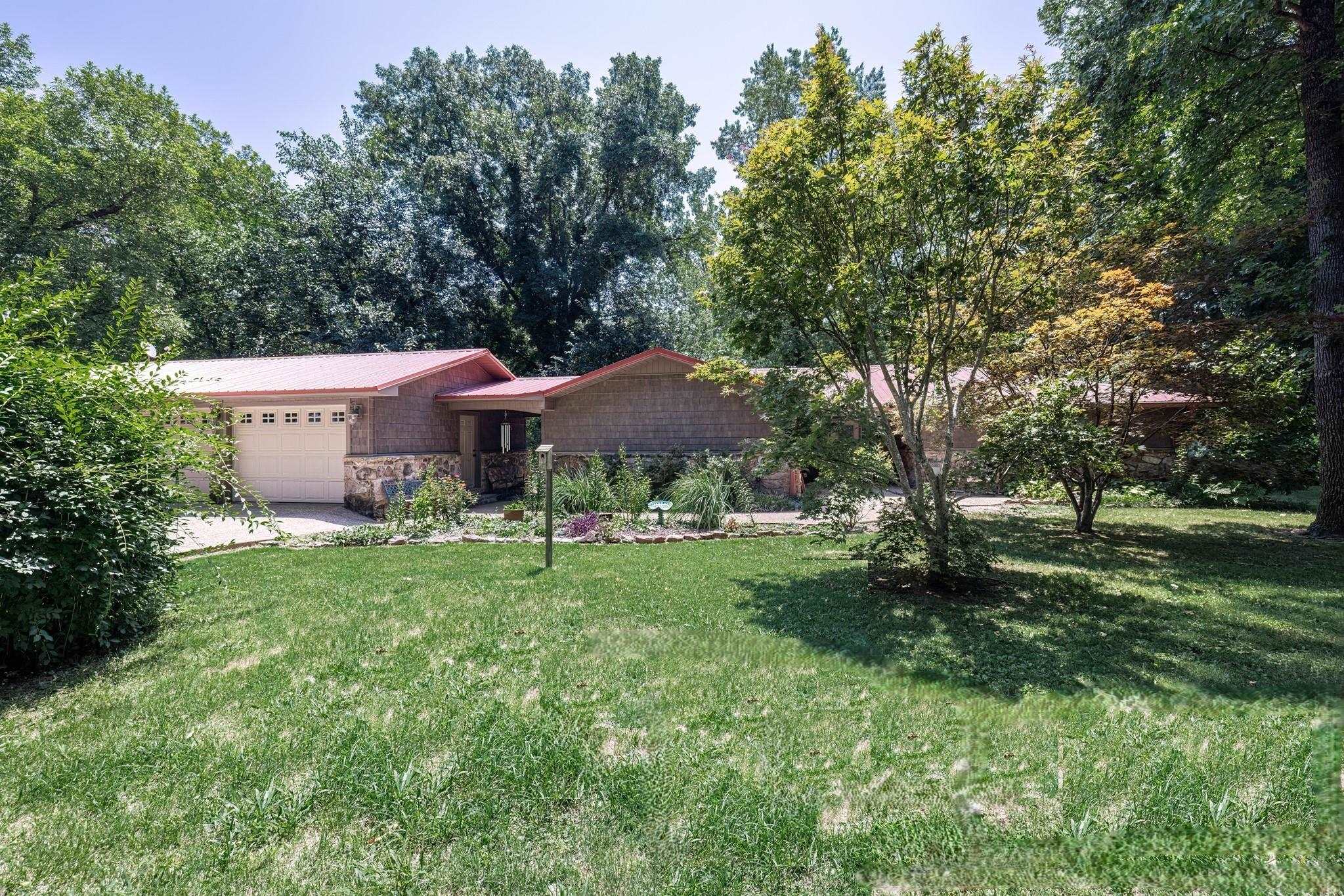 979 Hayden Heights  Mountain View, AR