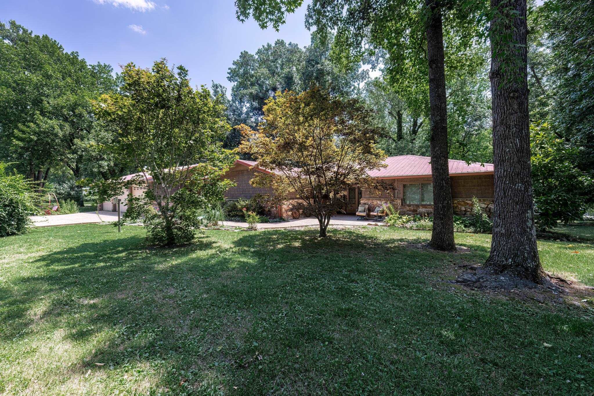979 Hayden Heights  Mountain View, AR