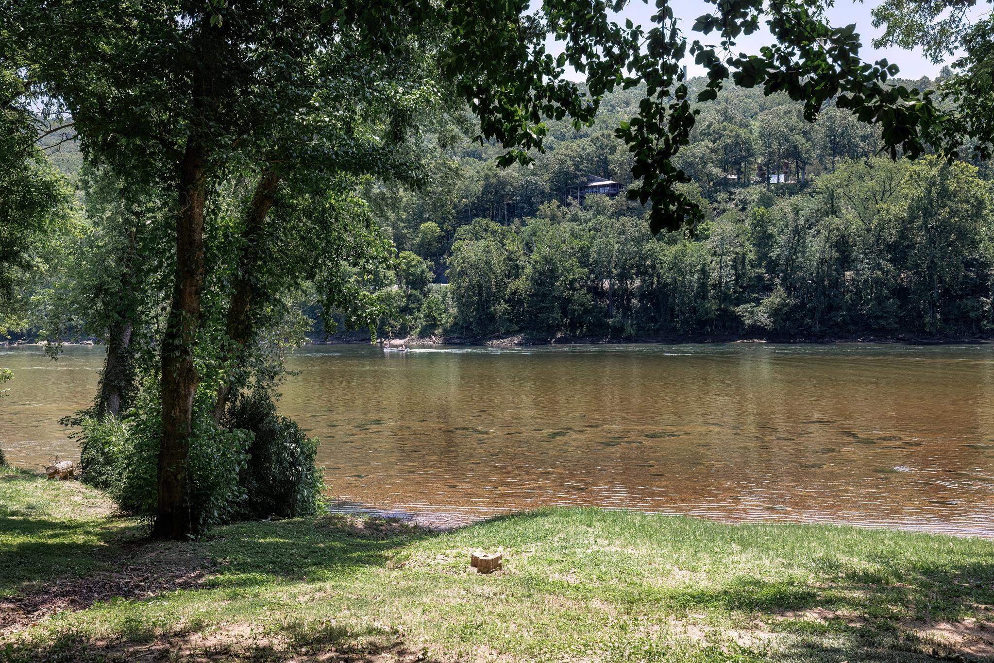 979 Hayden Heights  Mountain View, AR