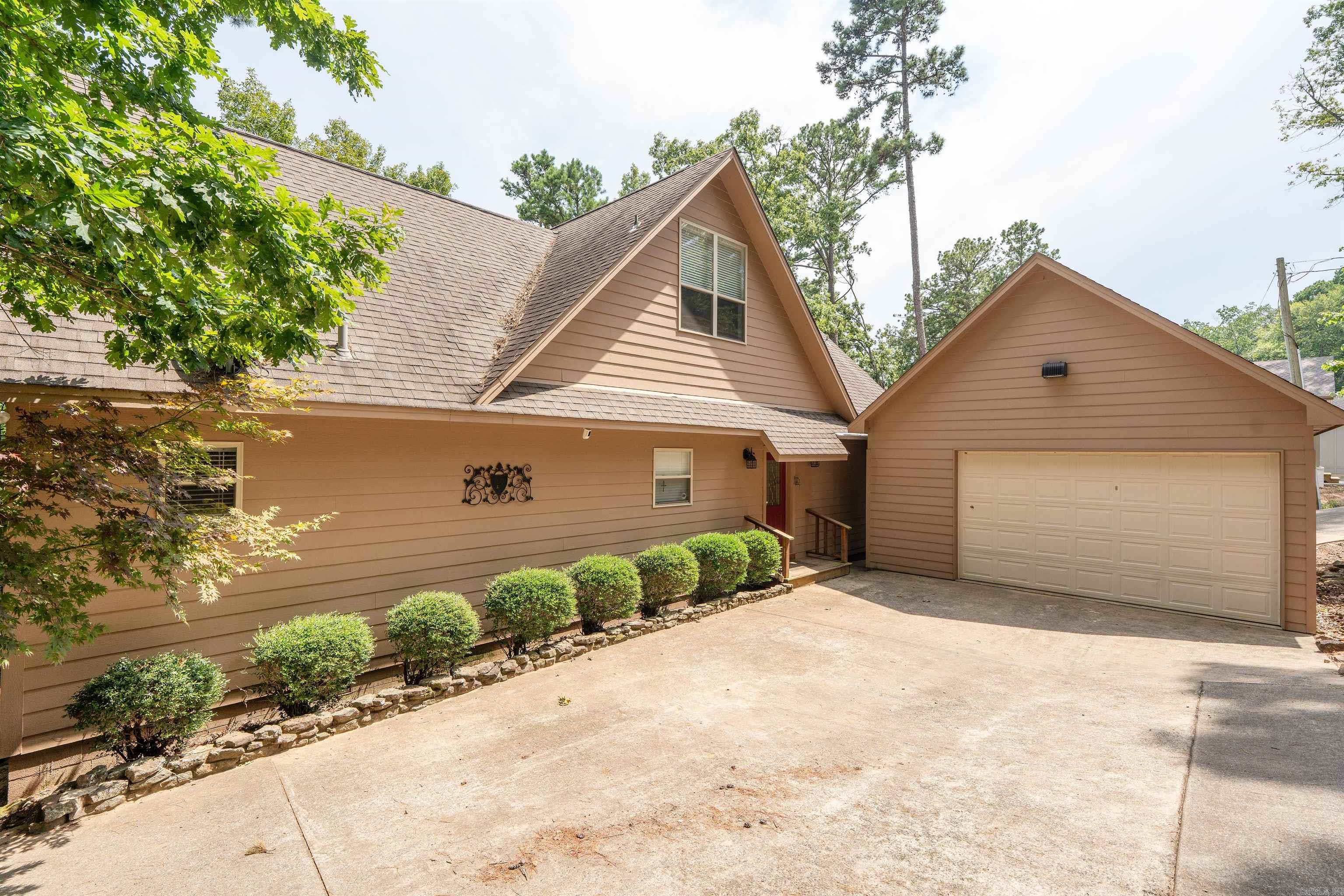 90 Stone Cr.  Greers Ferry, AR