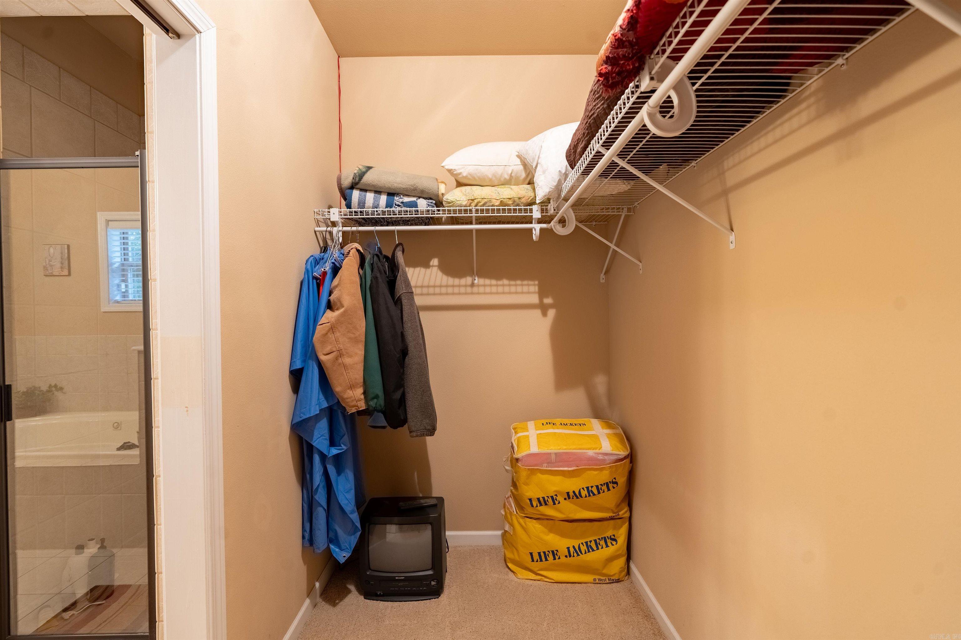 90 Stone Cr.  Greers Ferry, AR