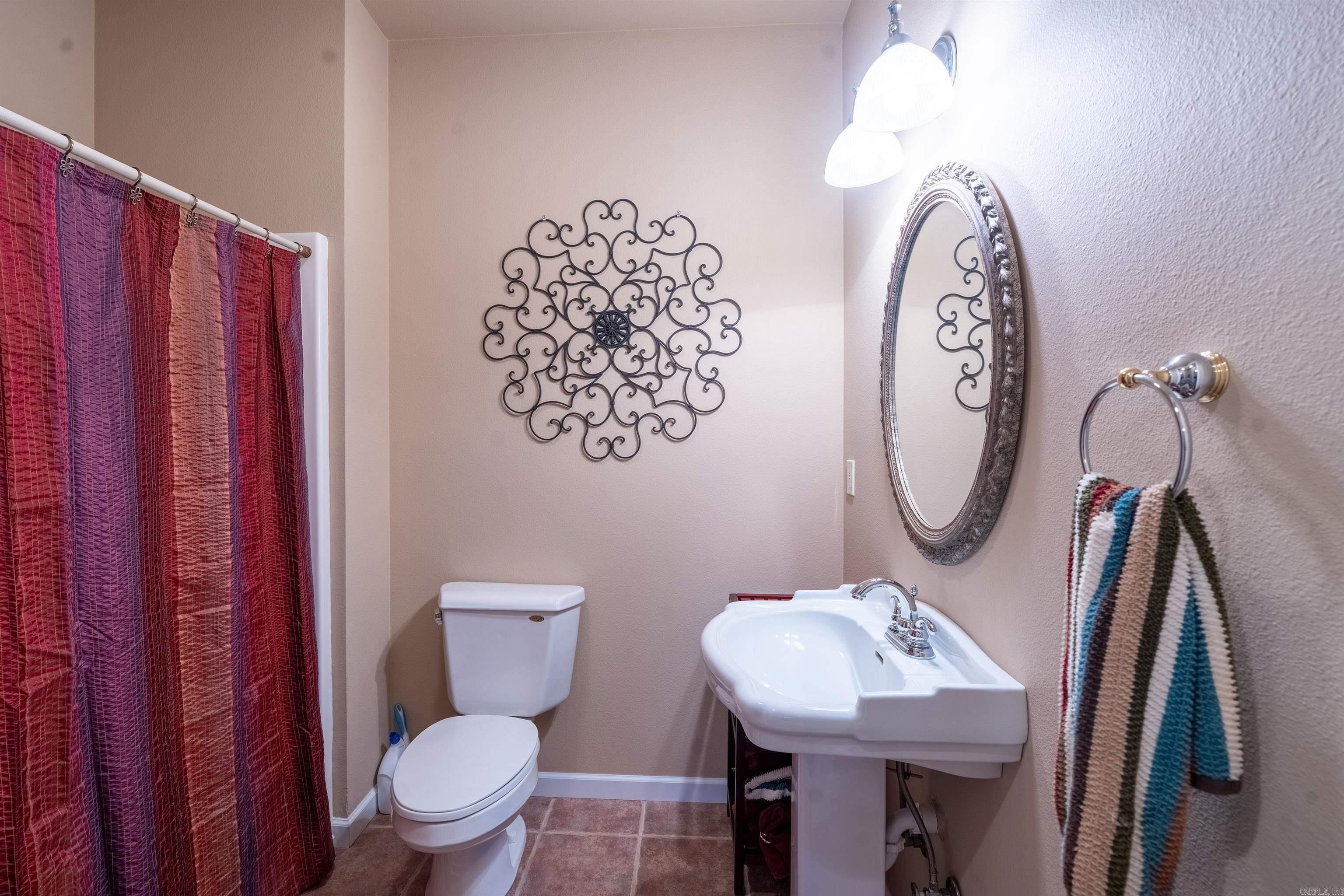 90 Stone Cr.  Greers Ferry, AR