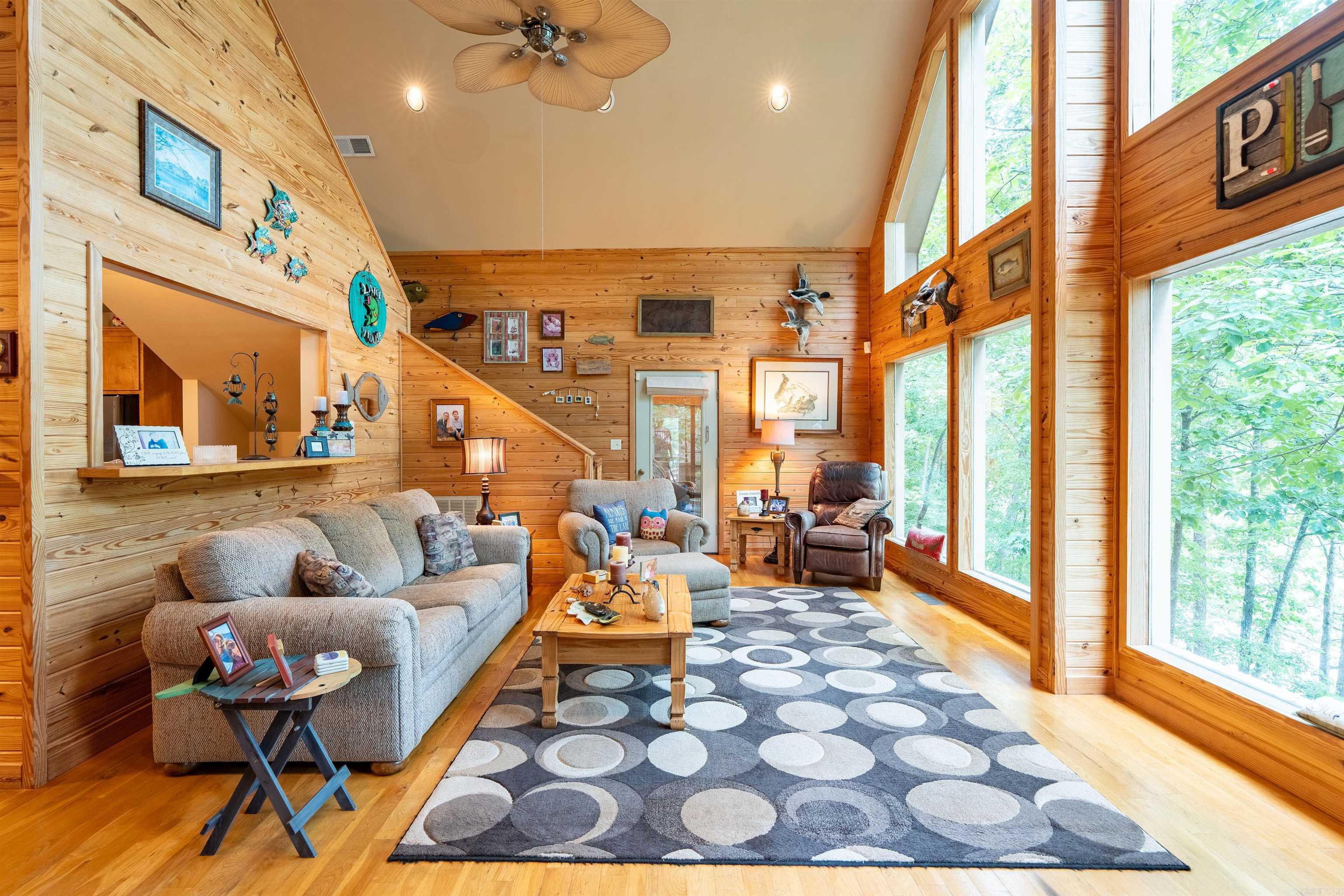 90 Stone Cr.  Greers Ferry, AR