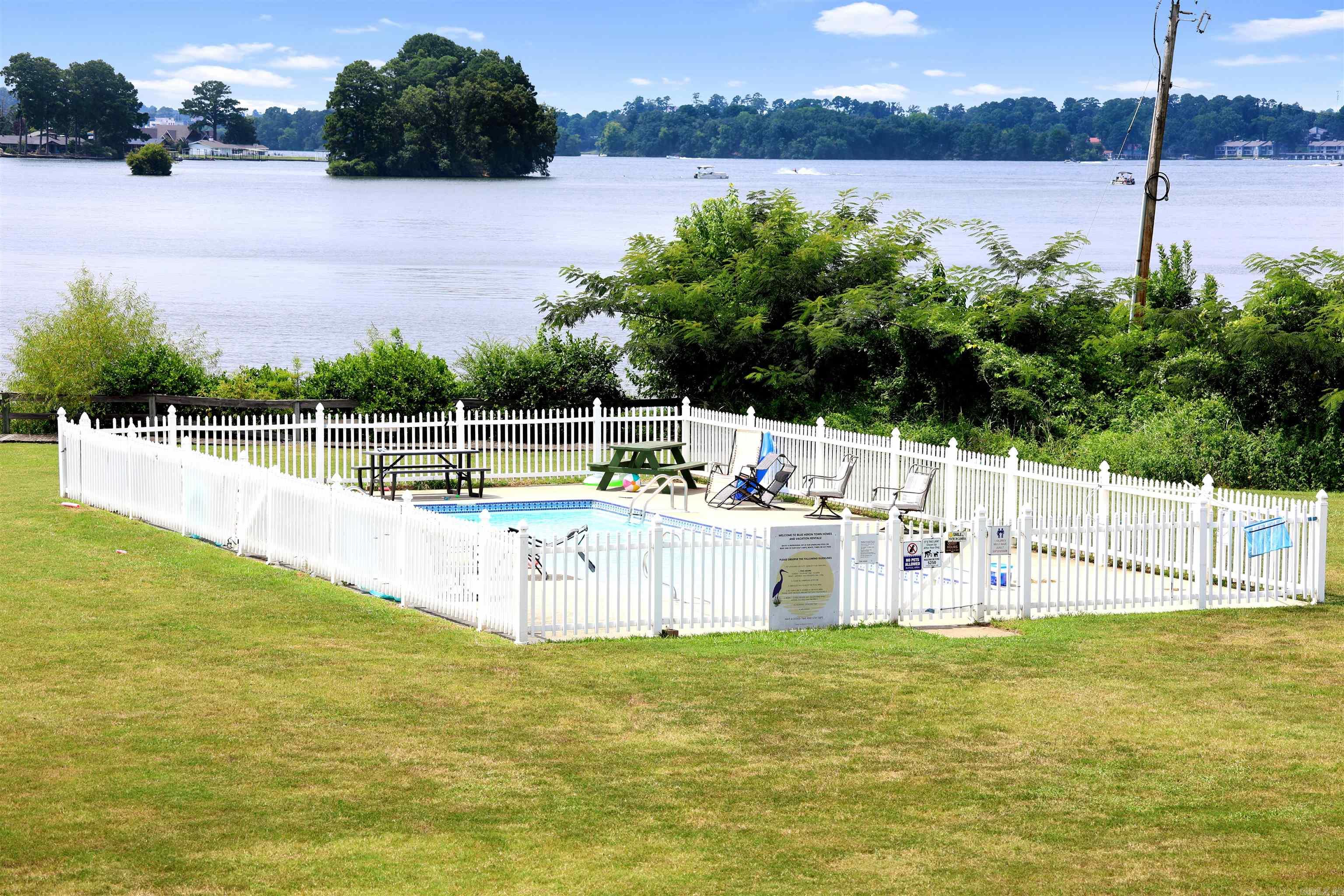 181 FISH HATCHERY Road Hot Springs, AR 71913