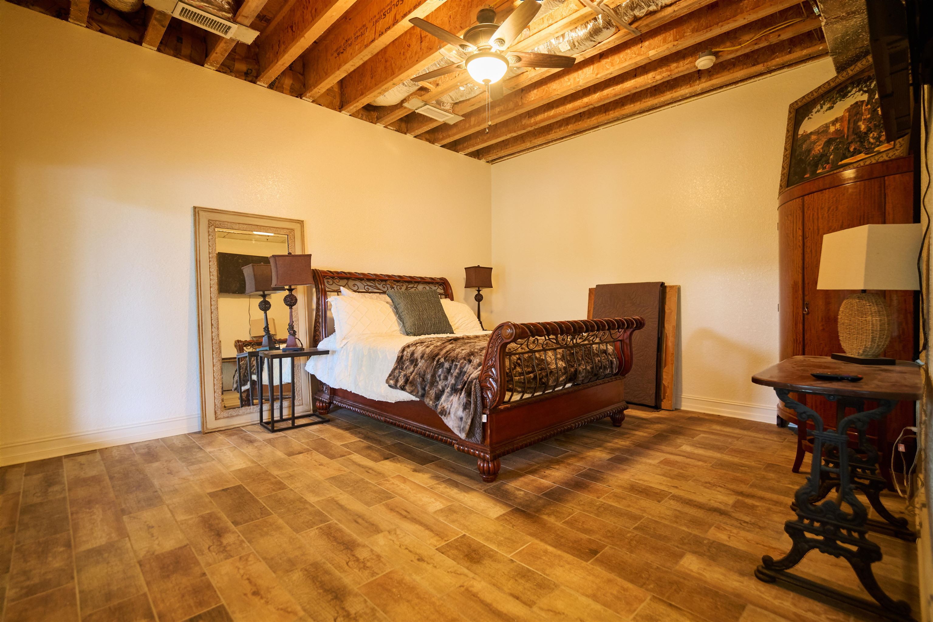 509 B Woodland Hills Rd  Hardy, AR