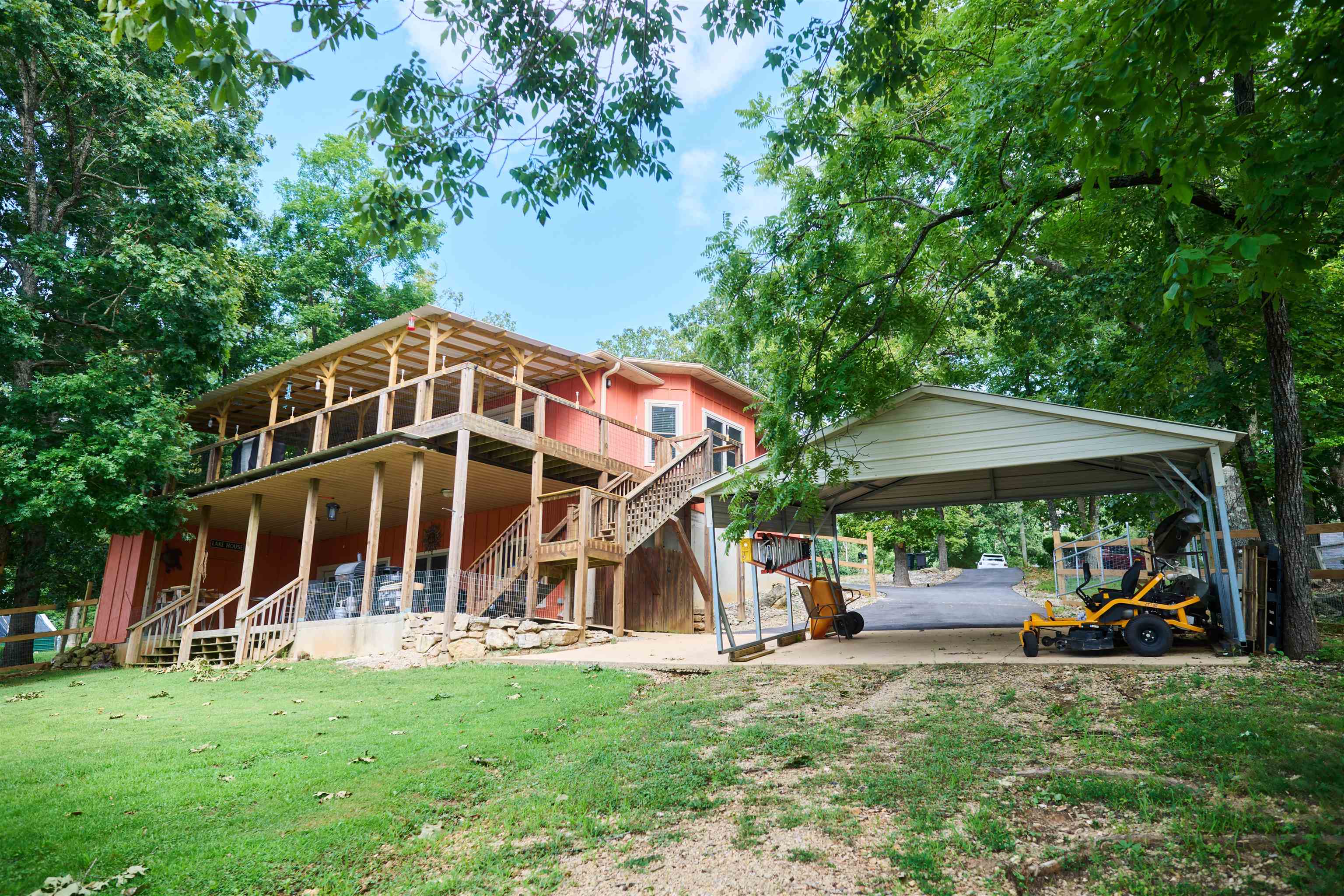 509 B Woodland Hills Rd  Hardy, AR