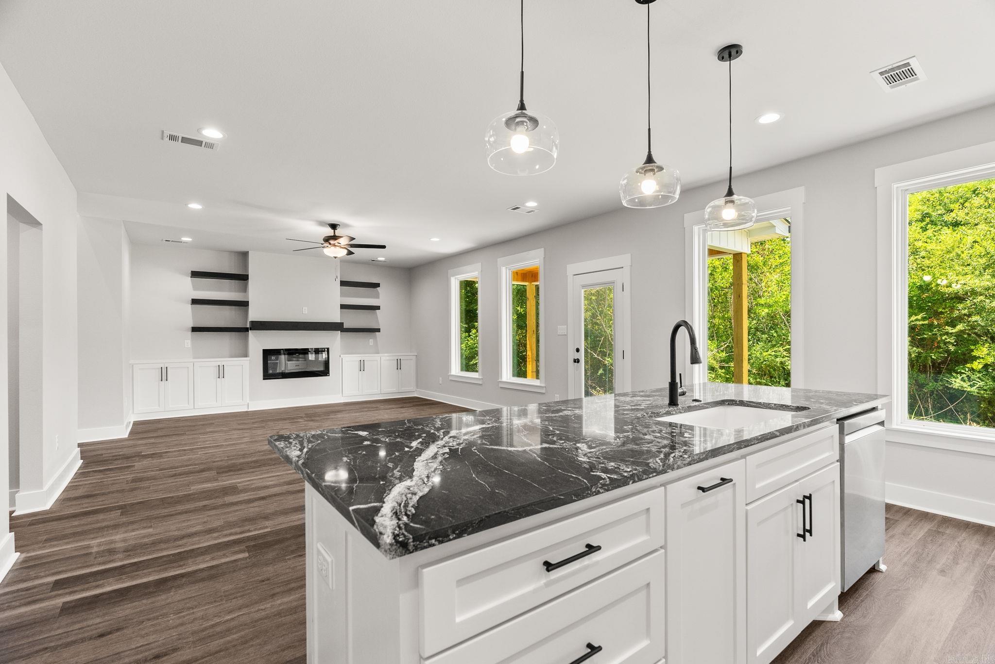 6809 Rudolph Road Alexander, AR 72002