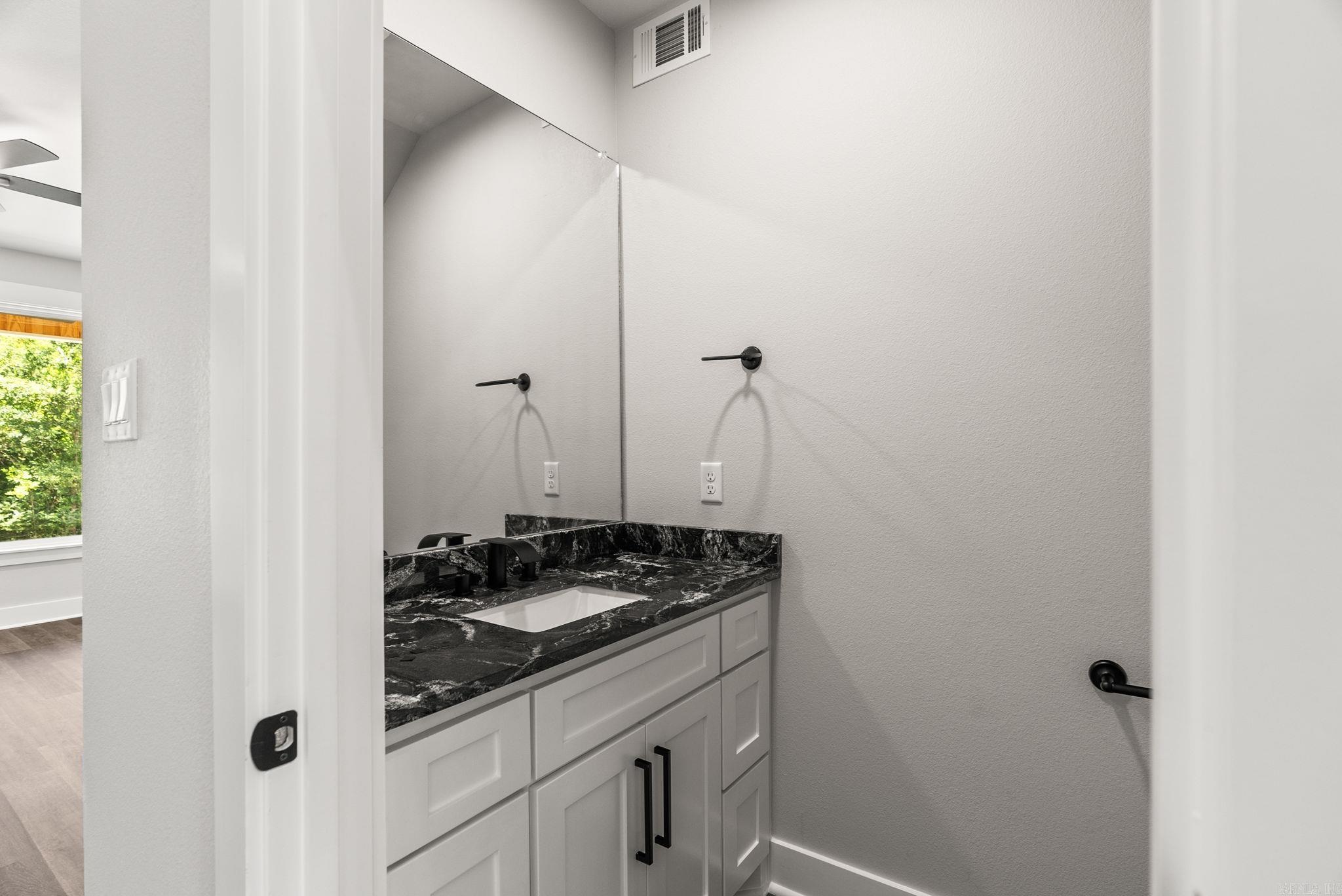 6809 Rudolph Road Alexander, AR 72002