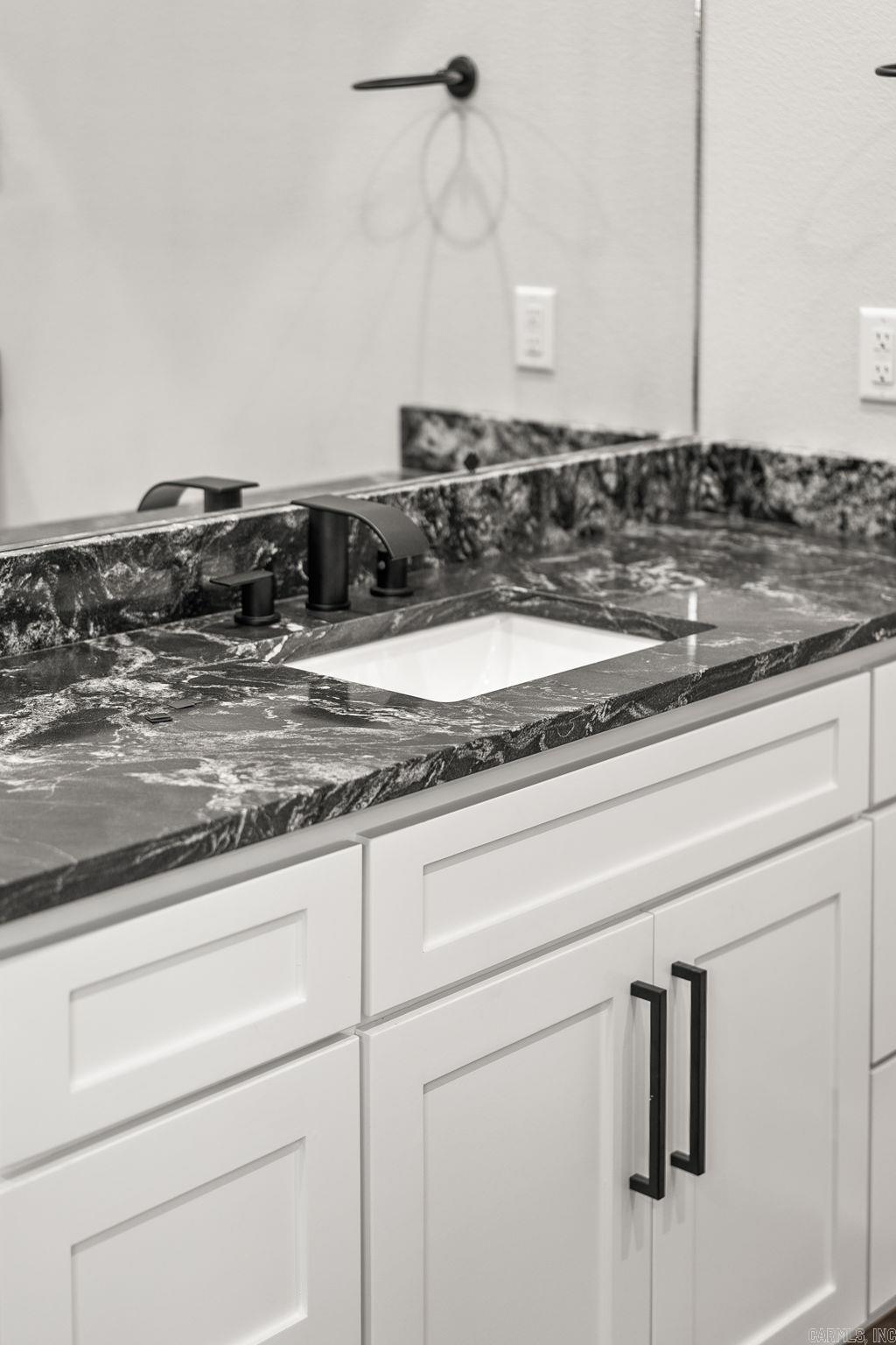 6809 Rudolph Road Alexander, AR 72002