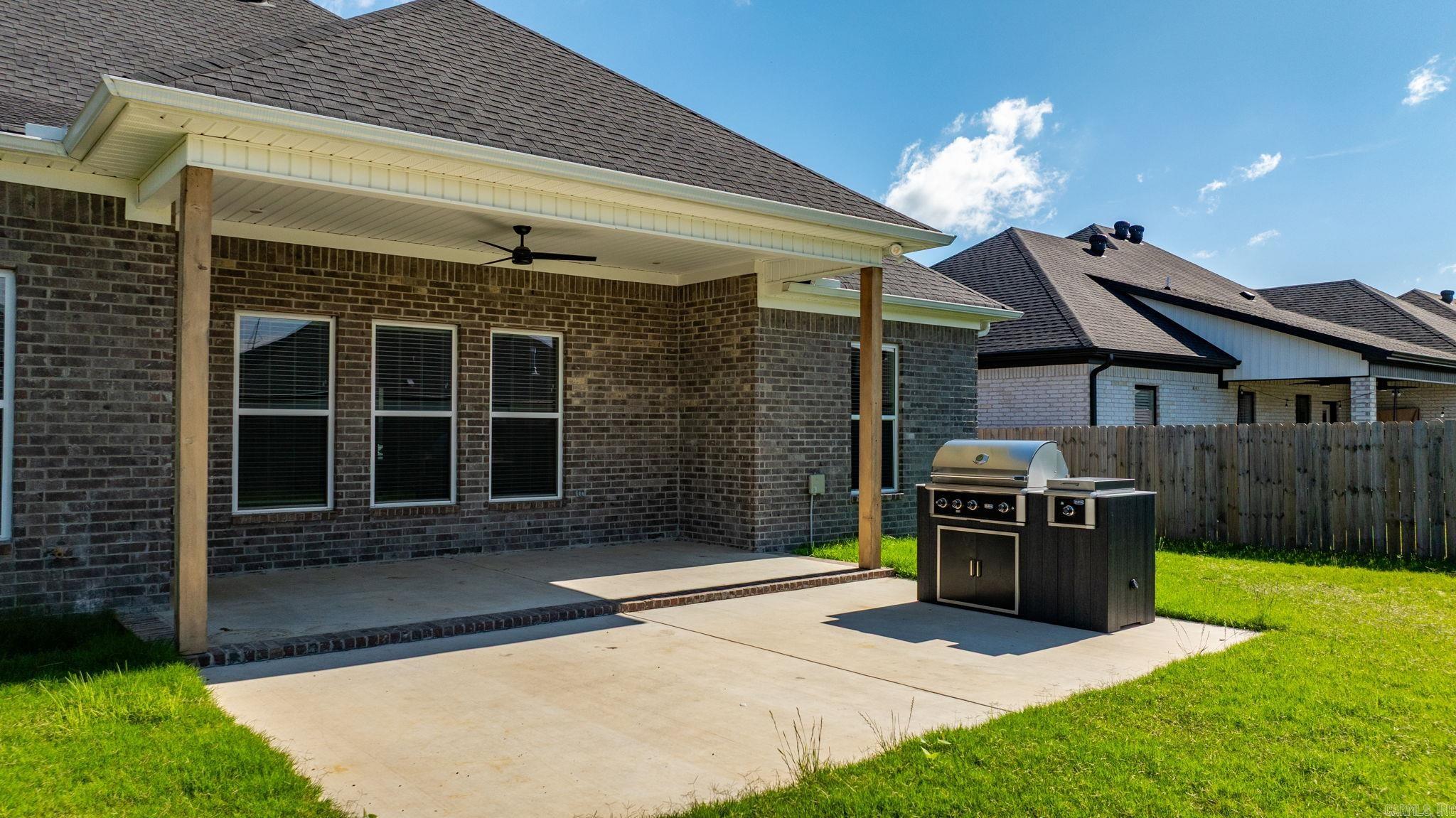 2333 Pleasant Cove Conway, AR 72034