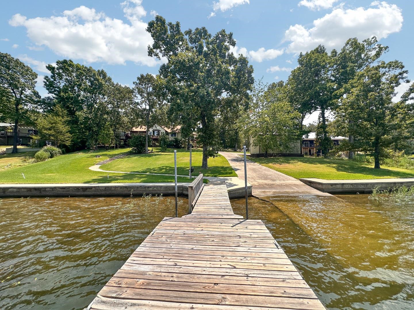 606 S Shore Drive Horseshoe Bend, AR 72512