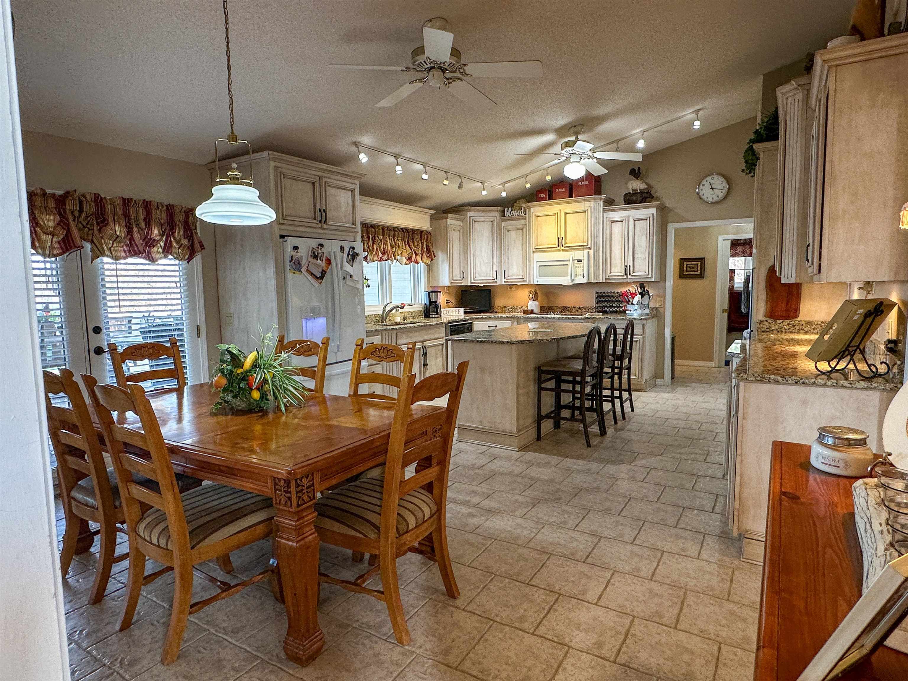 606 S Shore Drive Horseshoe Bend, AR 72512