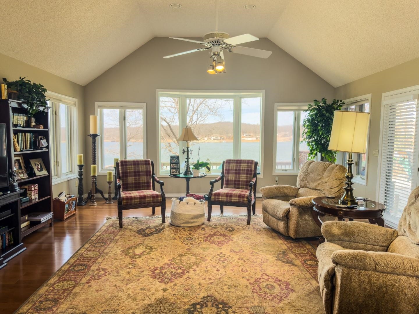 606 S Shore Drive Horseshoe Bend, AR 72512