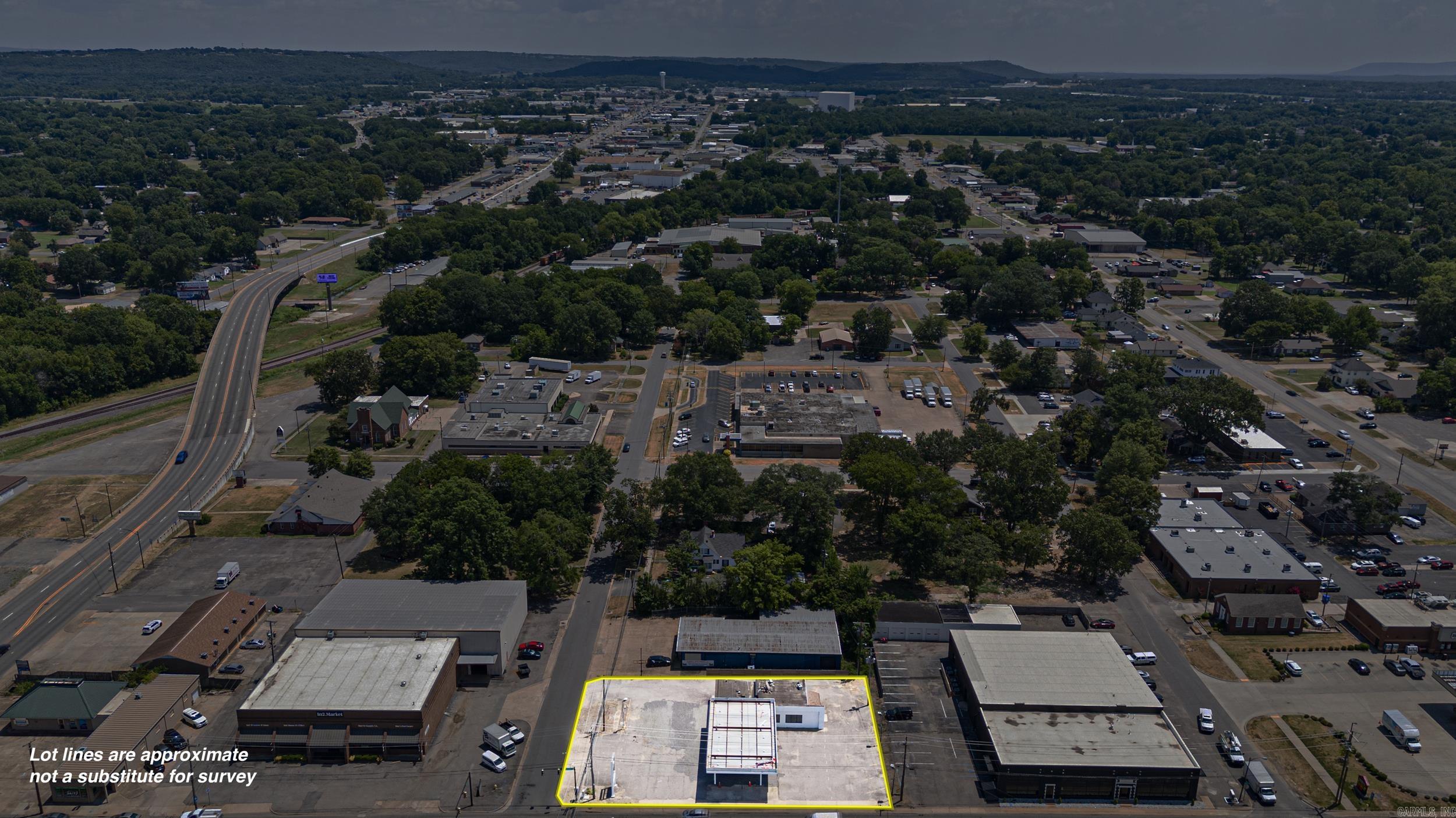 203 S Arkansas Ave  Russellville, AR