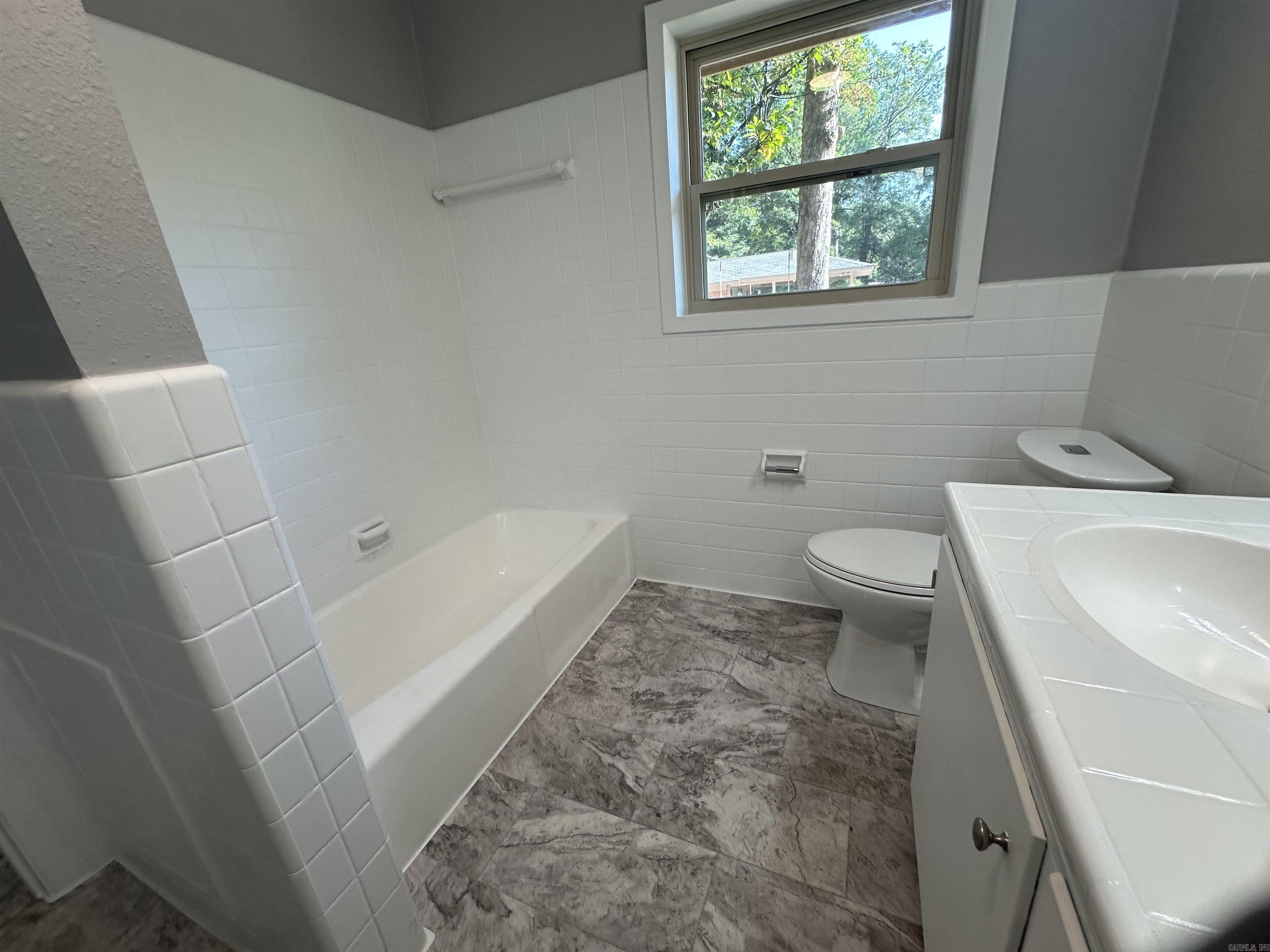 1 Shannon Drive McGehee, AR 71654