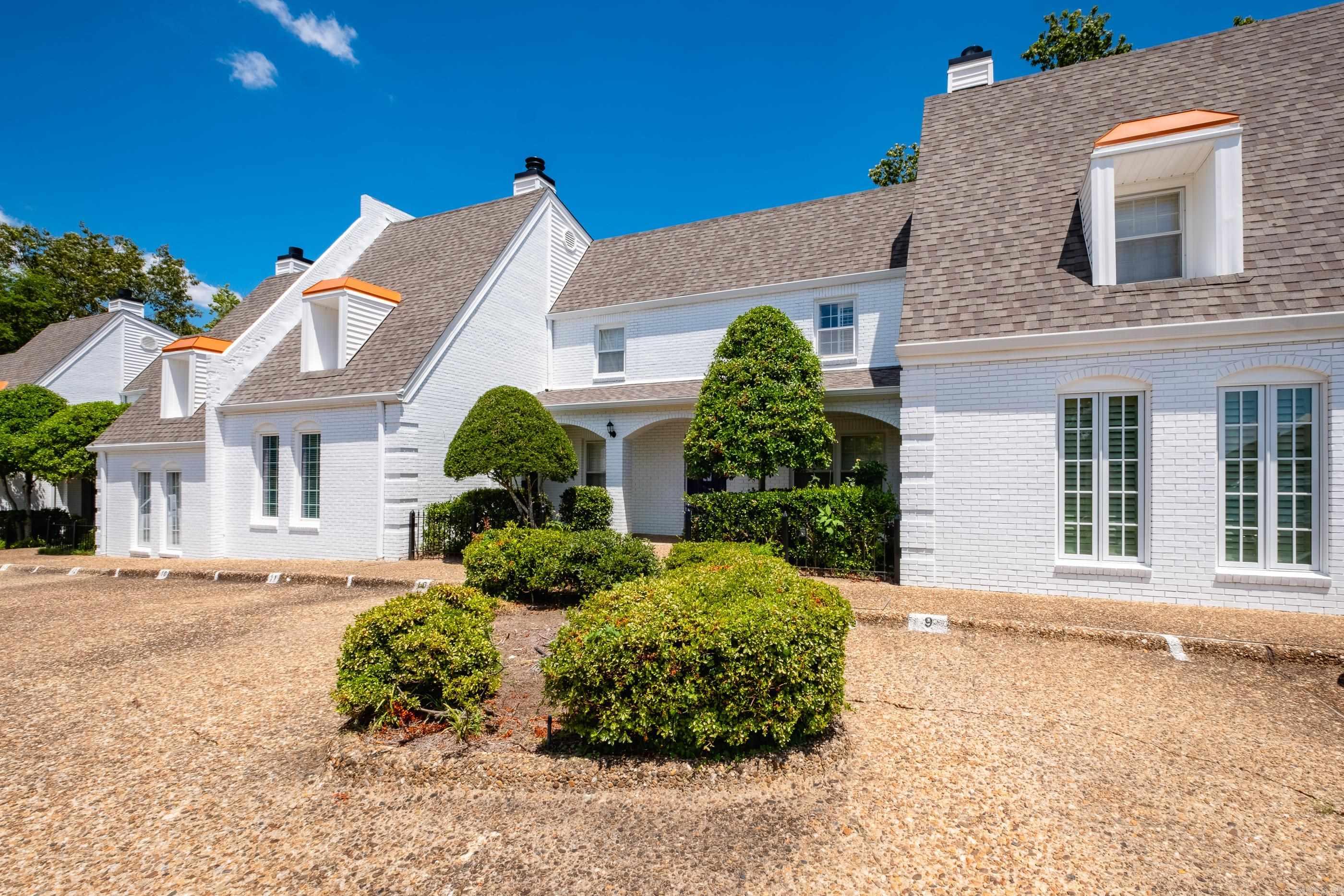 2801 Foxcroft #11  Little Rock, AR