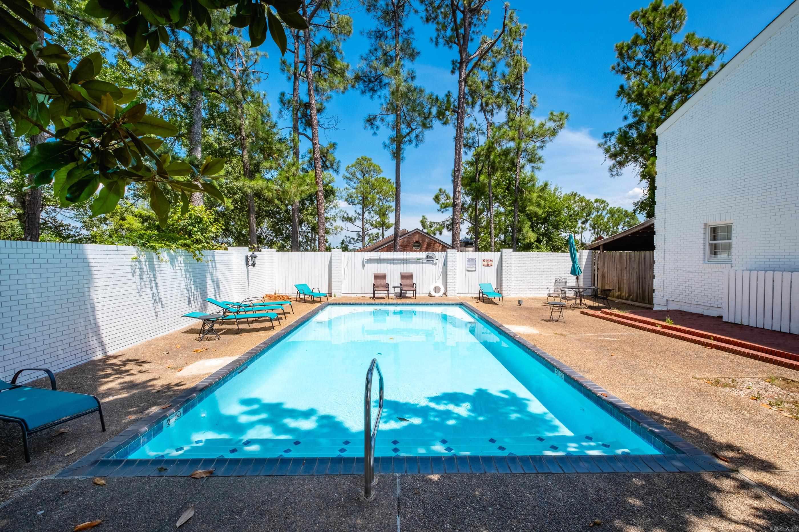 2801 Foxcroft #11  Little Rock, AR