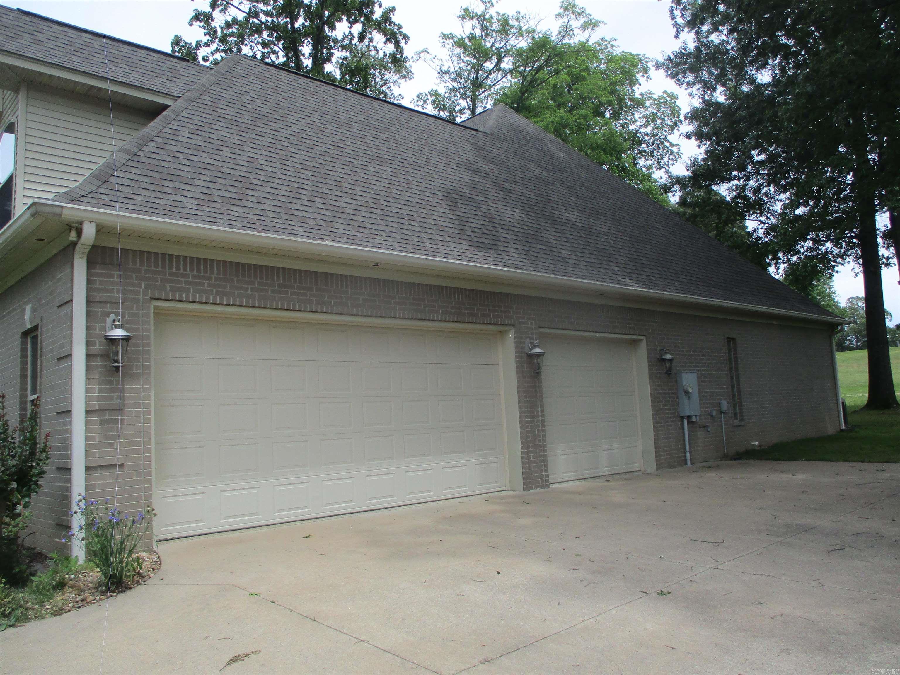 129 Silver Springs Drive Benton, AR 72015