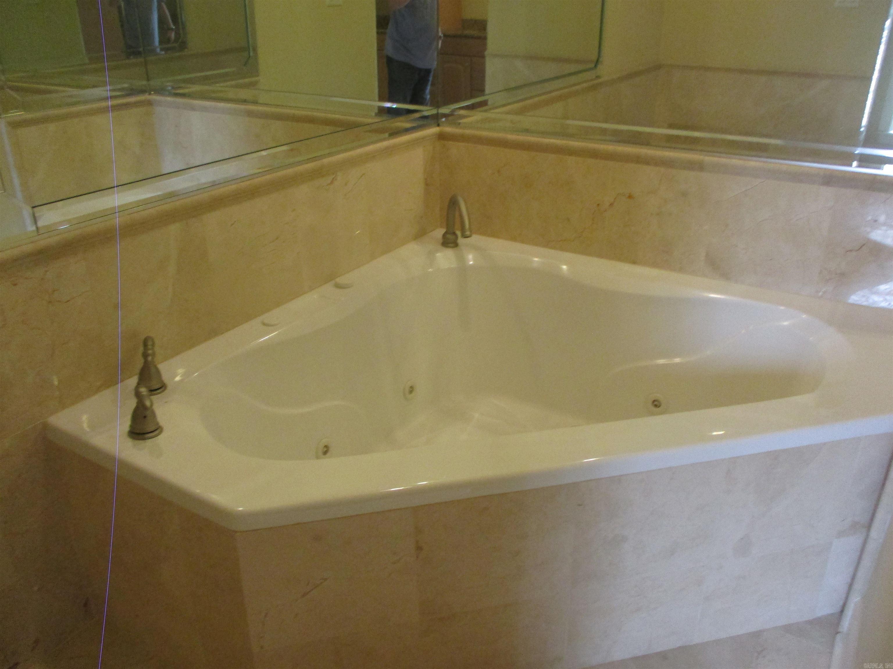 129 Silver Springs Drive Benton, AR 72015