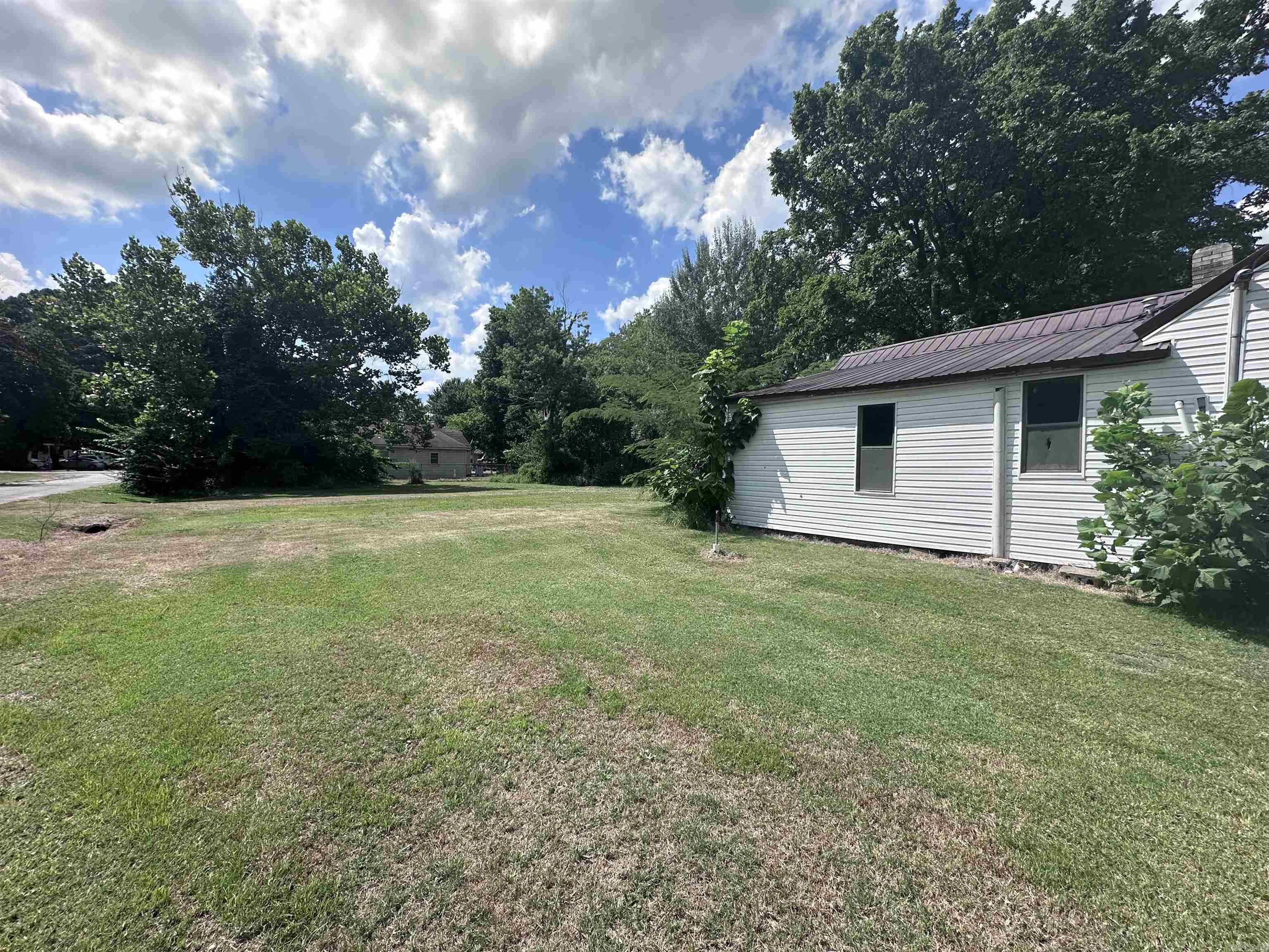 387 S Garfield  Piggott, AR