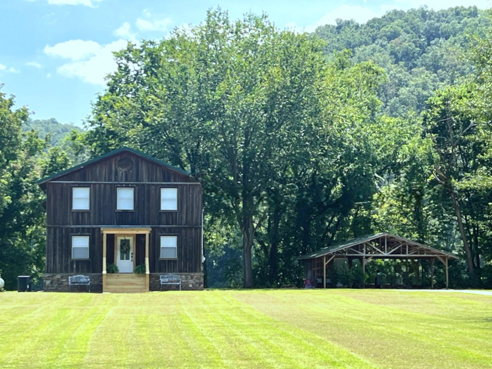 76 W Cool Water Retreat