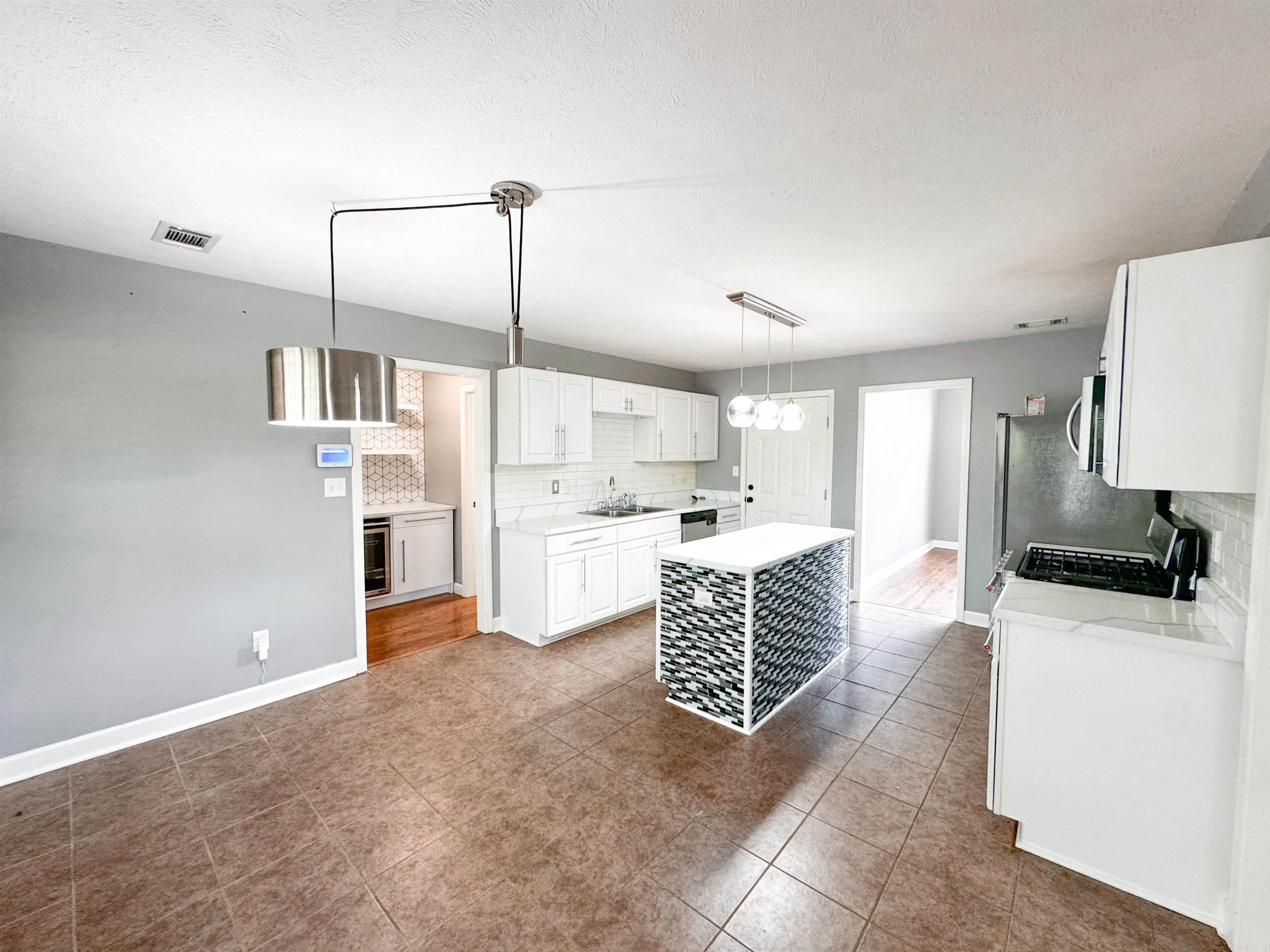 1404 Lauren Drive  Searcy, AR