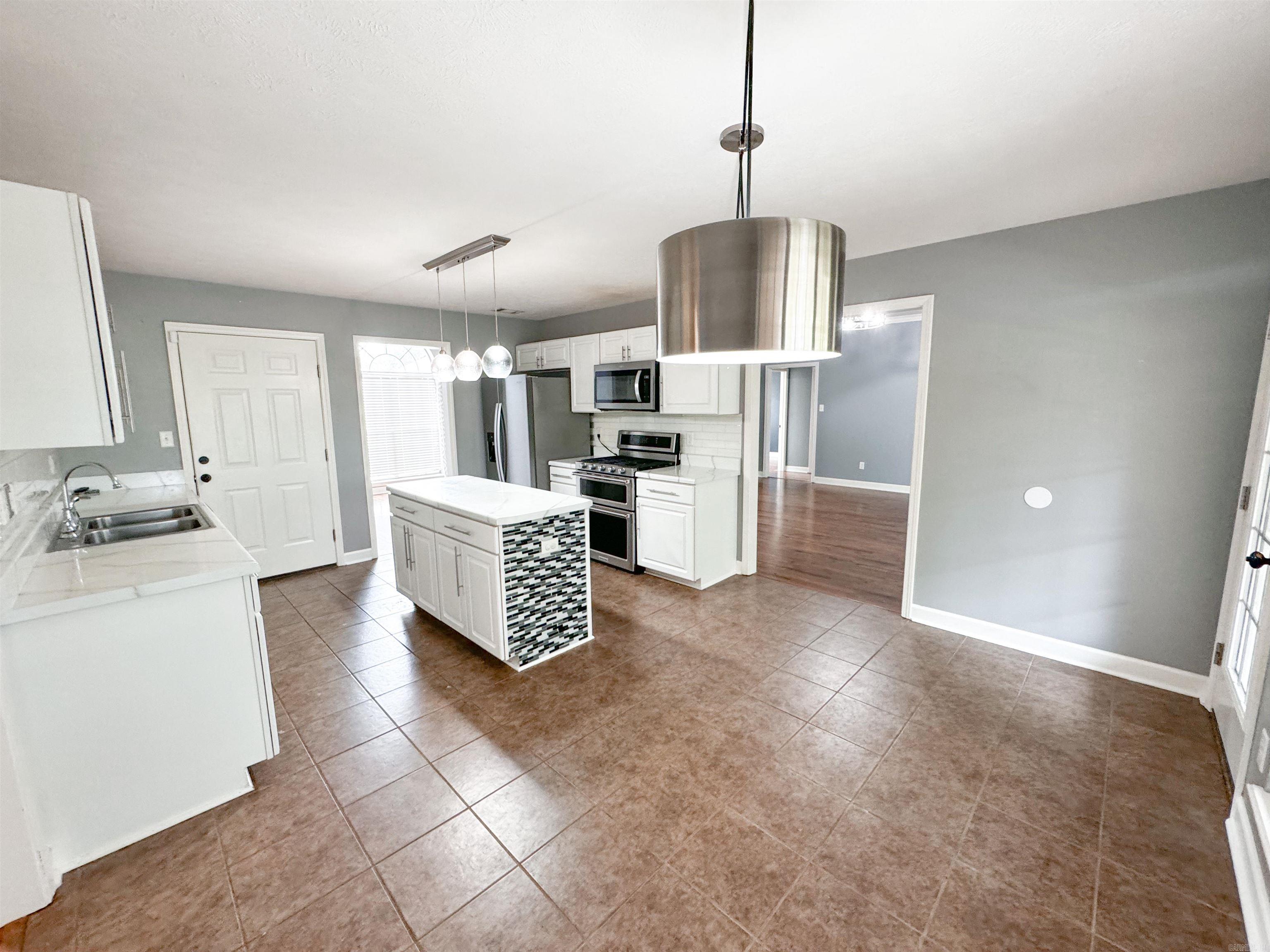 1404 Lauren Drive  Searcy, AR