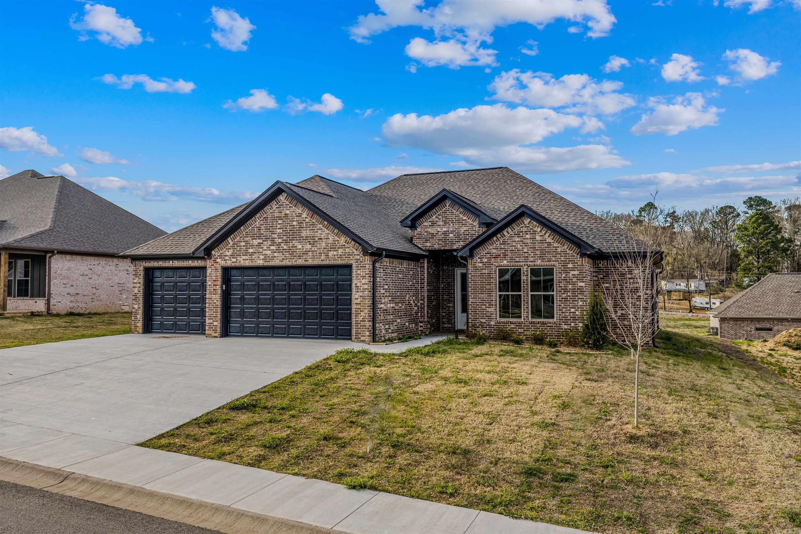 111 Harmony Village Haskell, AR 72015