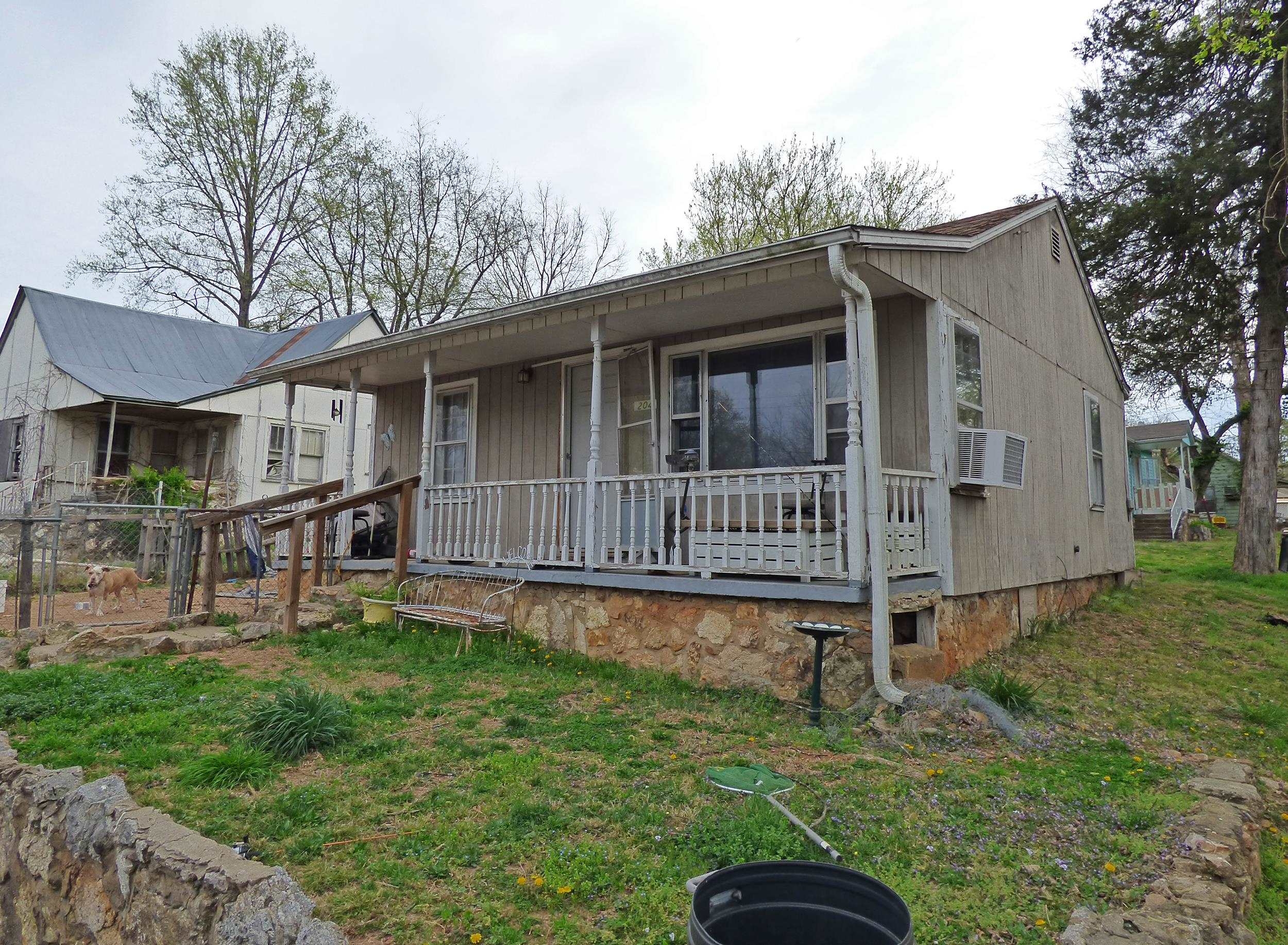 204 N Spring Street Hardy, AR 72542