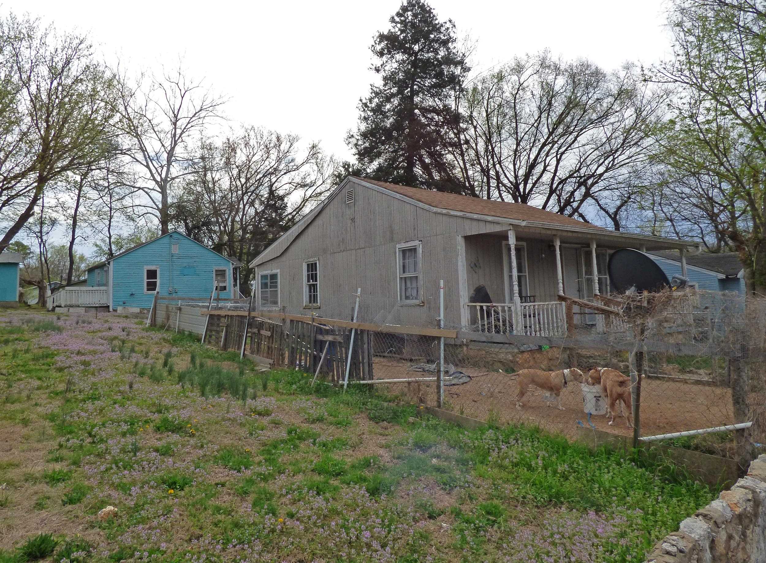 204 N Spring Street Hardy, AR 72542