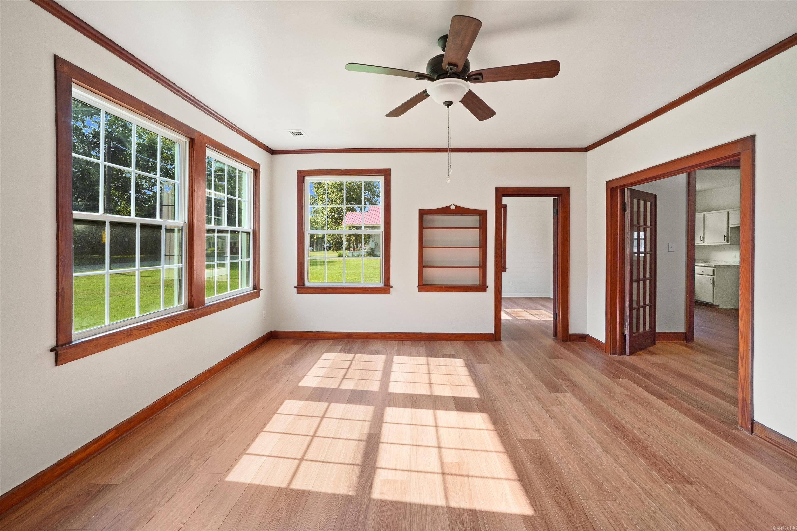 707 N West Street Morrilton, AR 72110