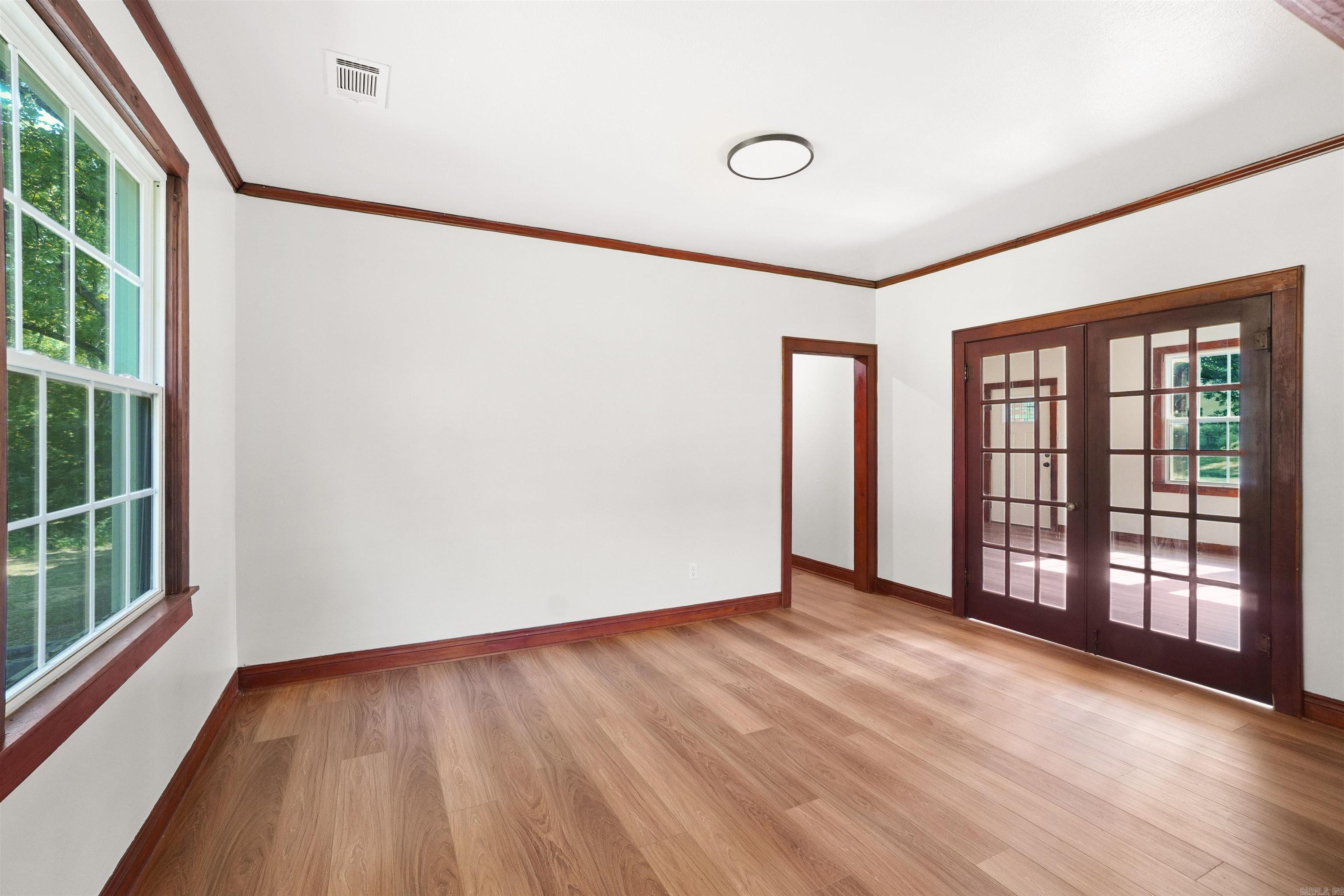 707 N West Street Morrilton, AR 72110