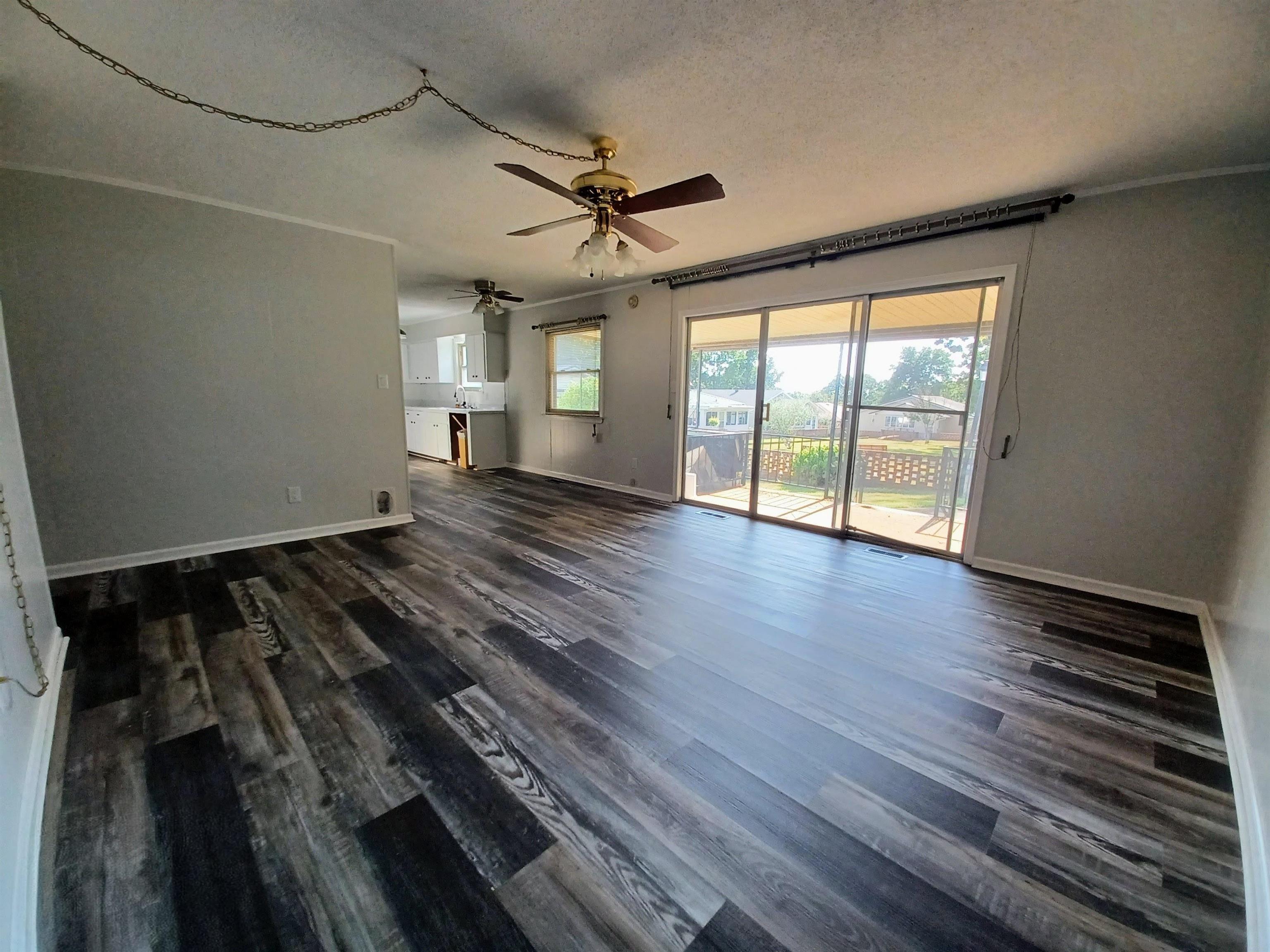 309 Parliament  Horseshoe Bend, AR