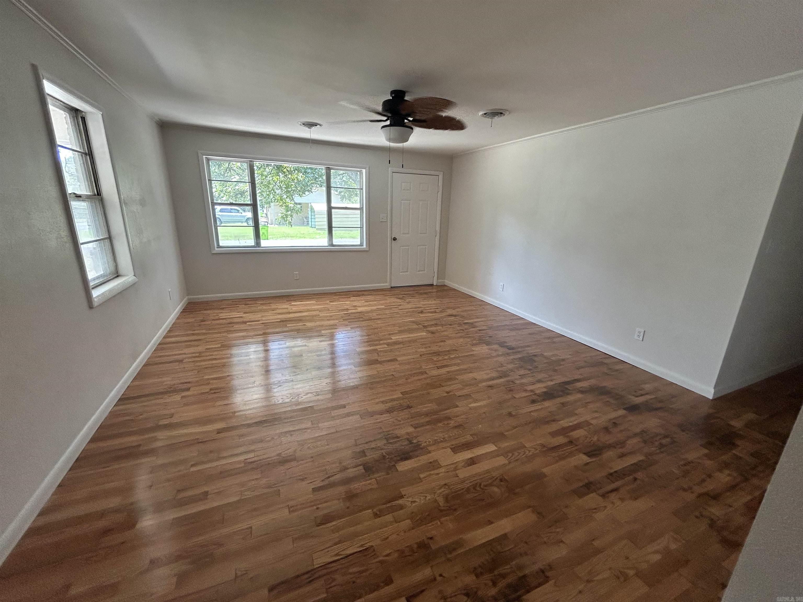 1102 N Lowe St  Stuttgart, AR