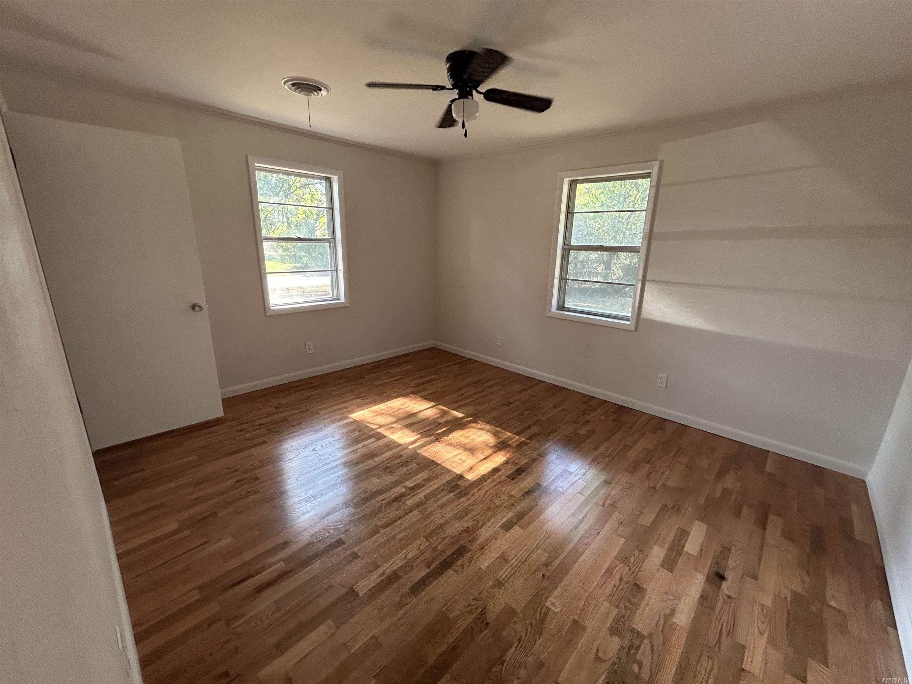 1102 N Lowe St  Stuttgart, AR