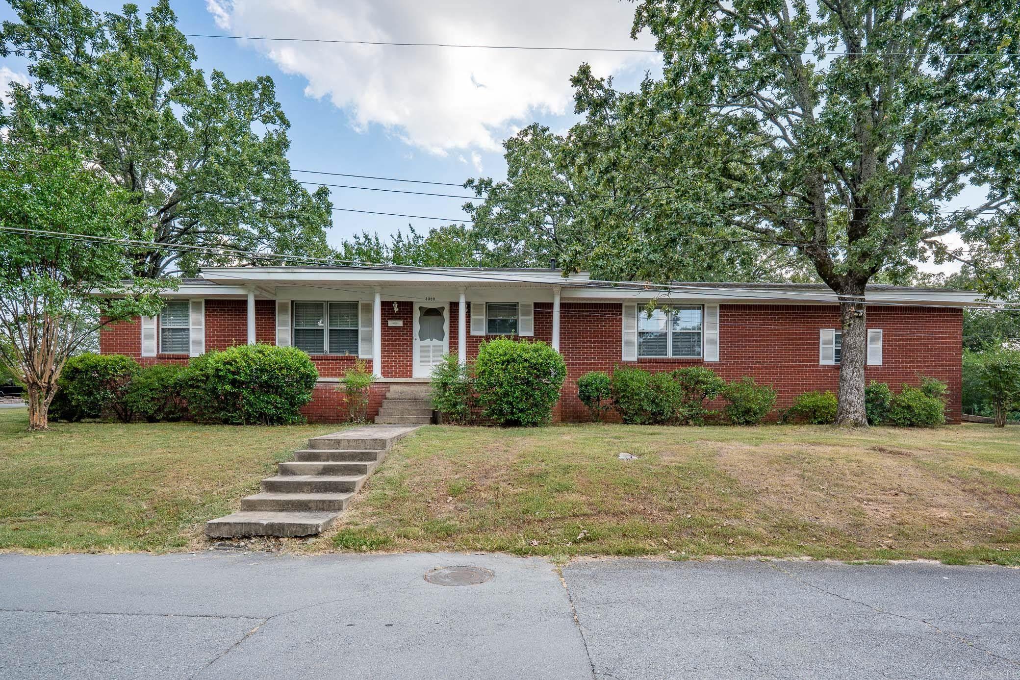 2500 North Drive North Little Rock, AR 72118