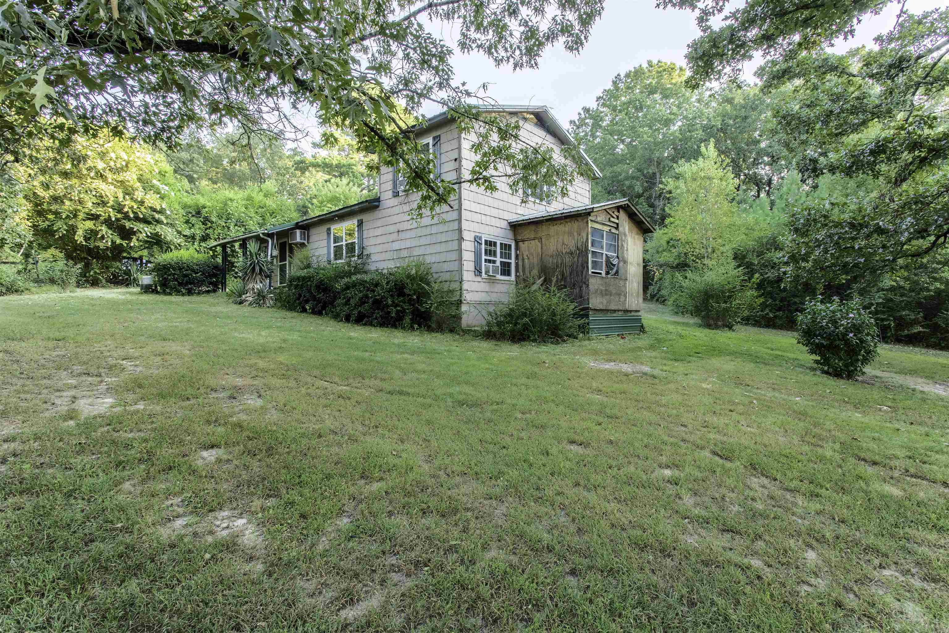 1 Lawrence 244 Road Powhatan, AR 72458