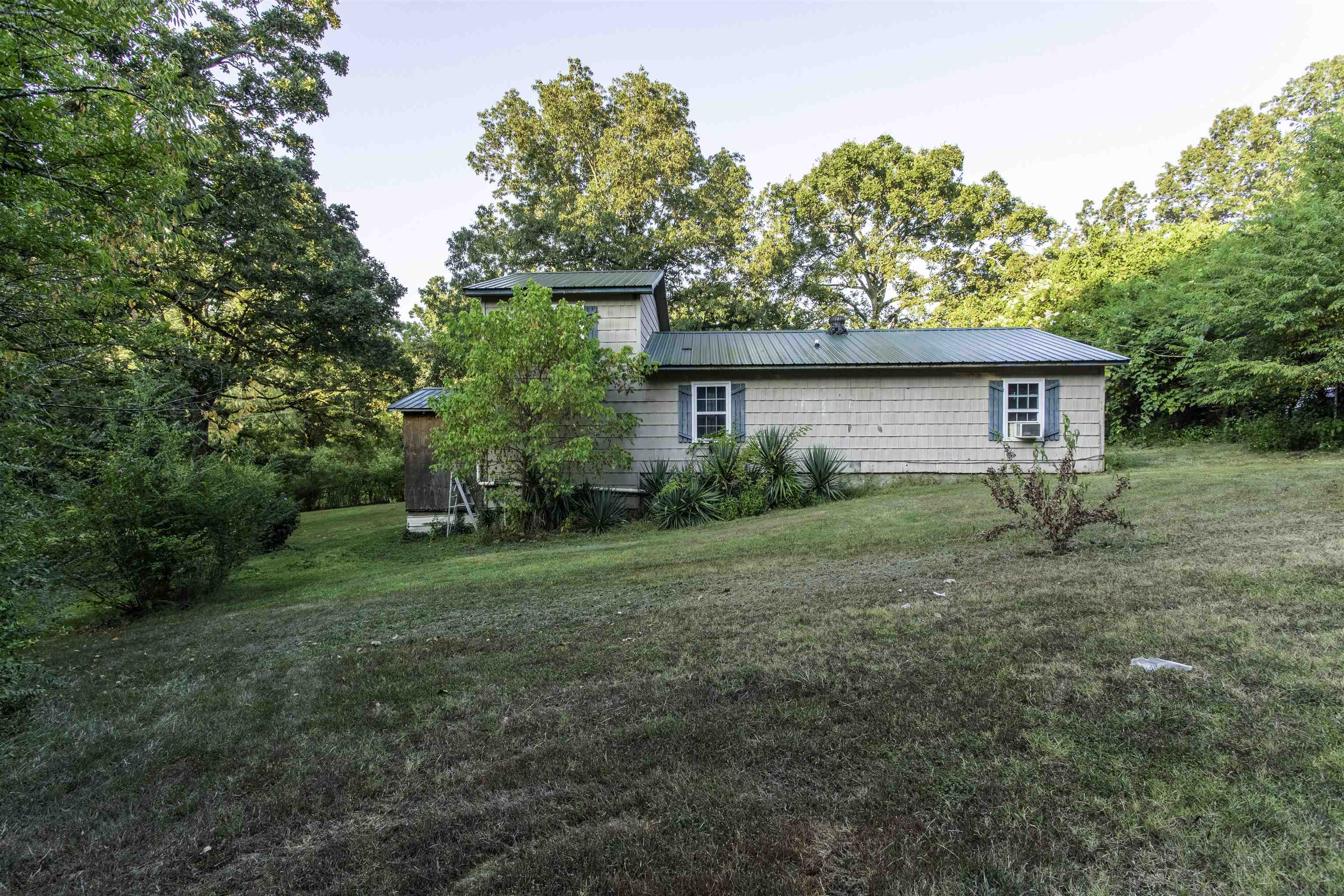 1 Lawrence 244 Road Powhatan, AR 72458