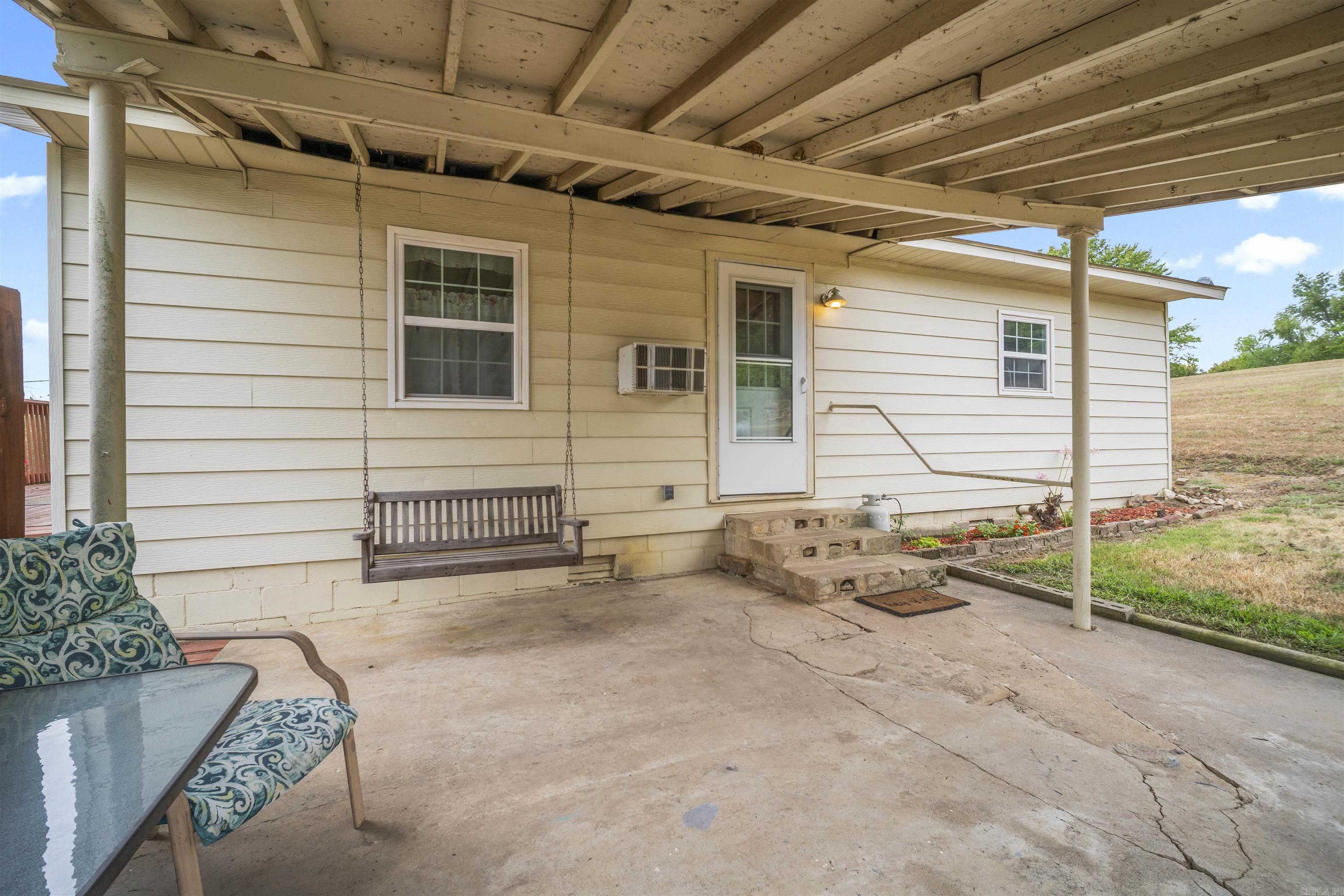 99 Sandtown Road Morrilton, AR 72110