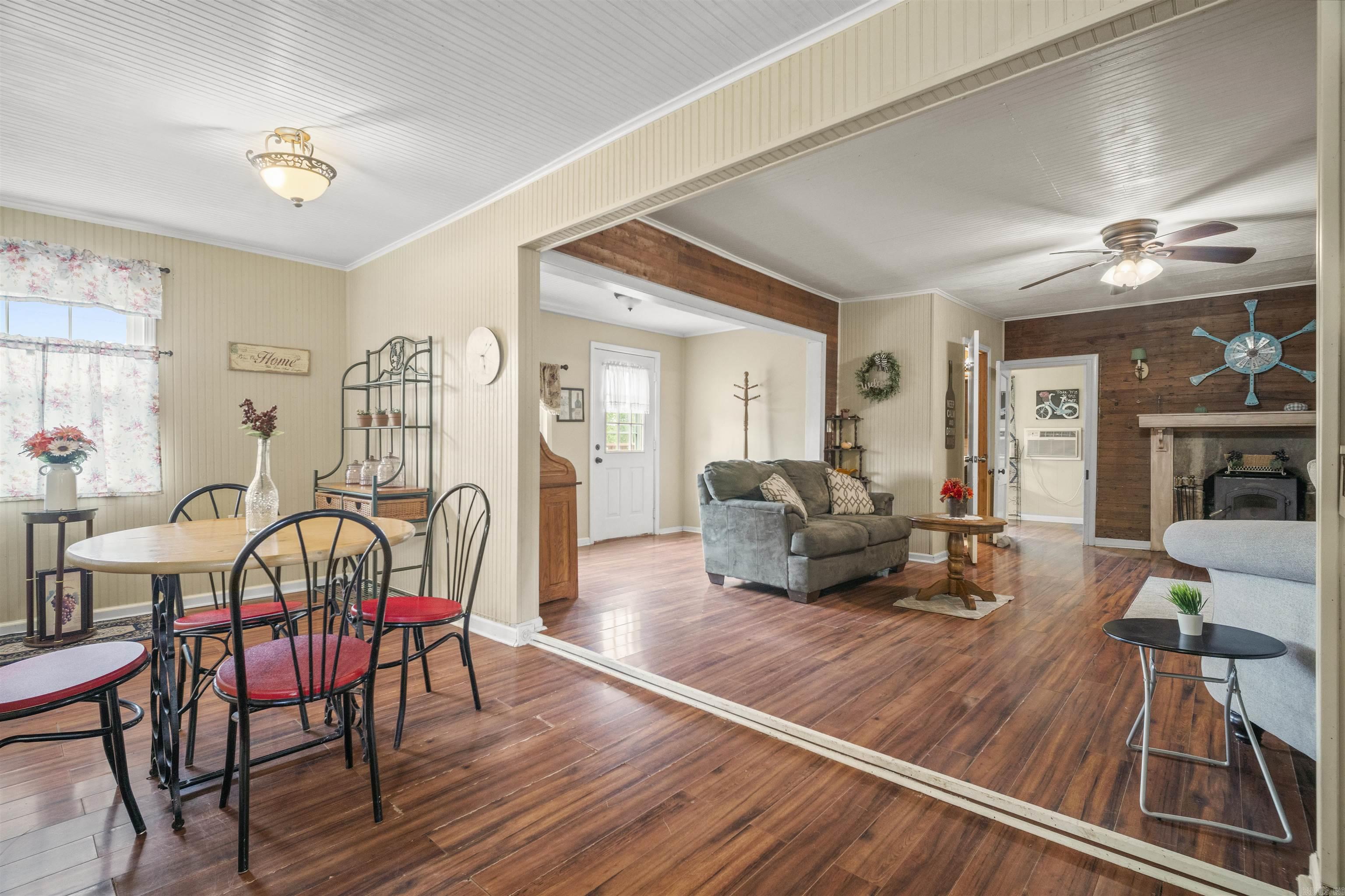 99 Sandtown Road Morrilton, AR 72110