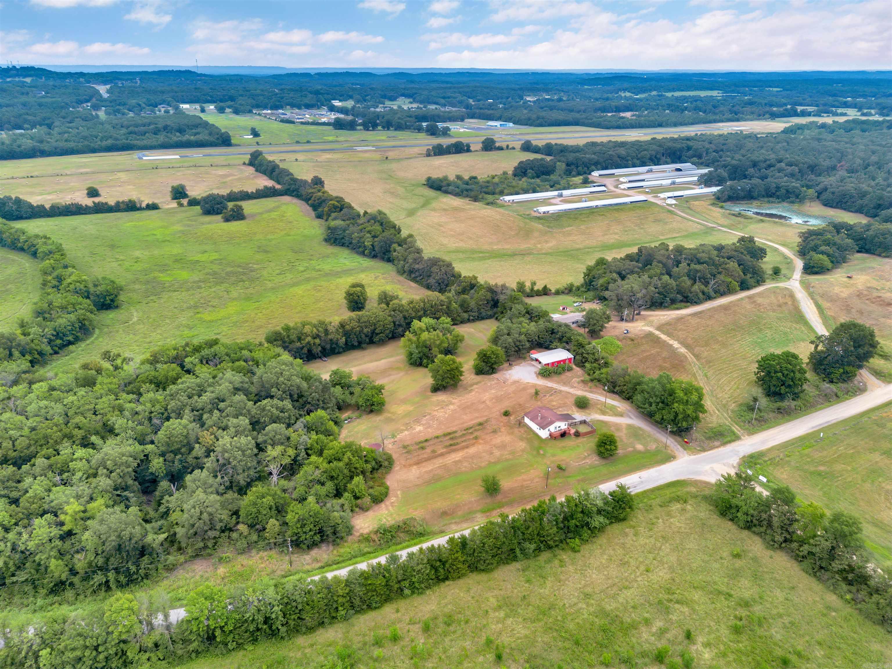 99 Sandtown Road Morrilton, AR 72110